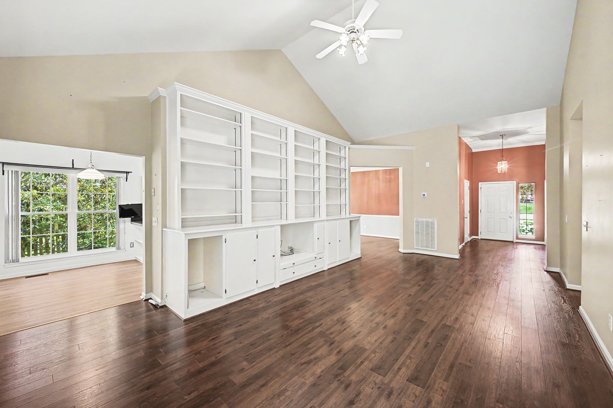 5113 Millbrook Dr