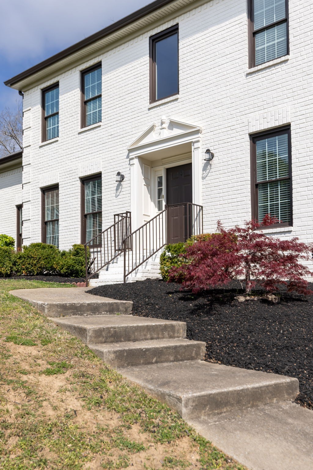 804 Old Thrasher Ct