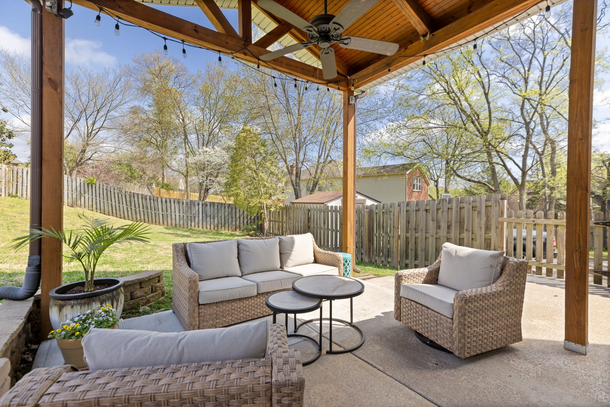 804 Old Thrasher Ct