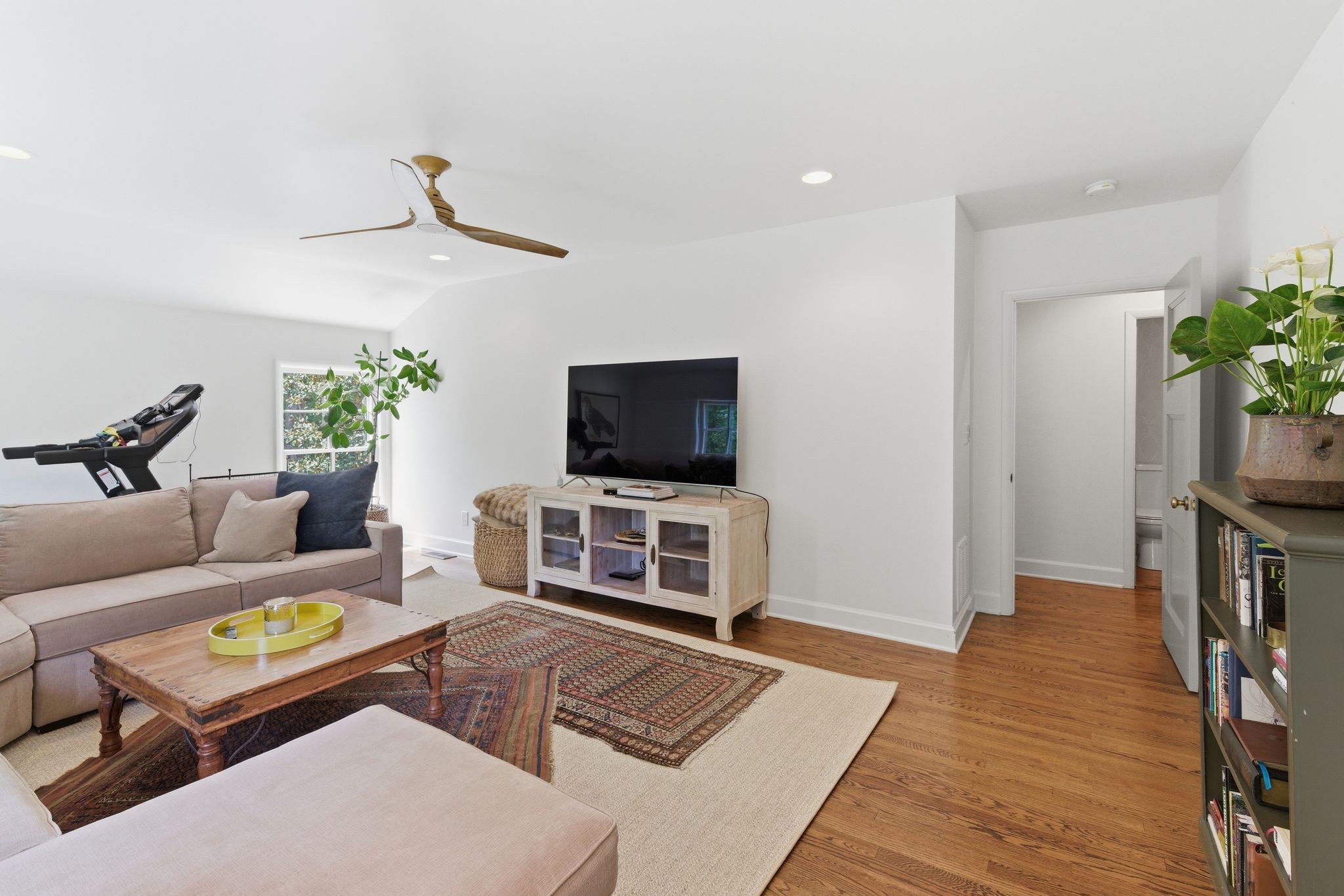 6228 Hillsboro Pike
