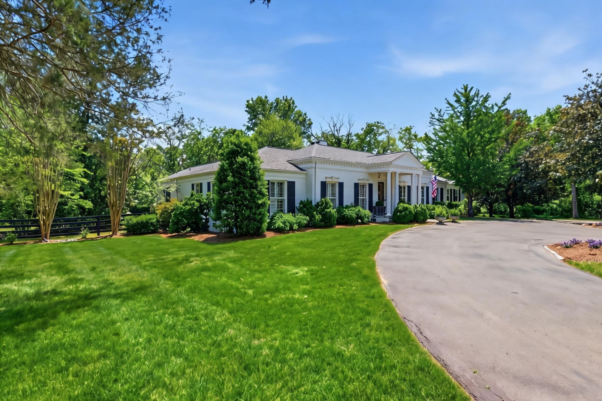 6228 Hillsboro Pike