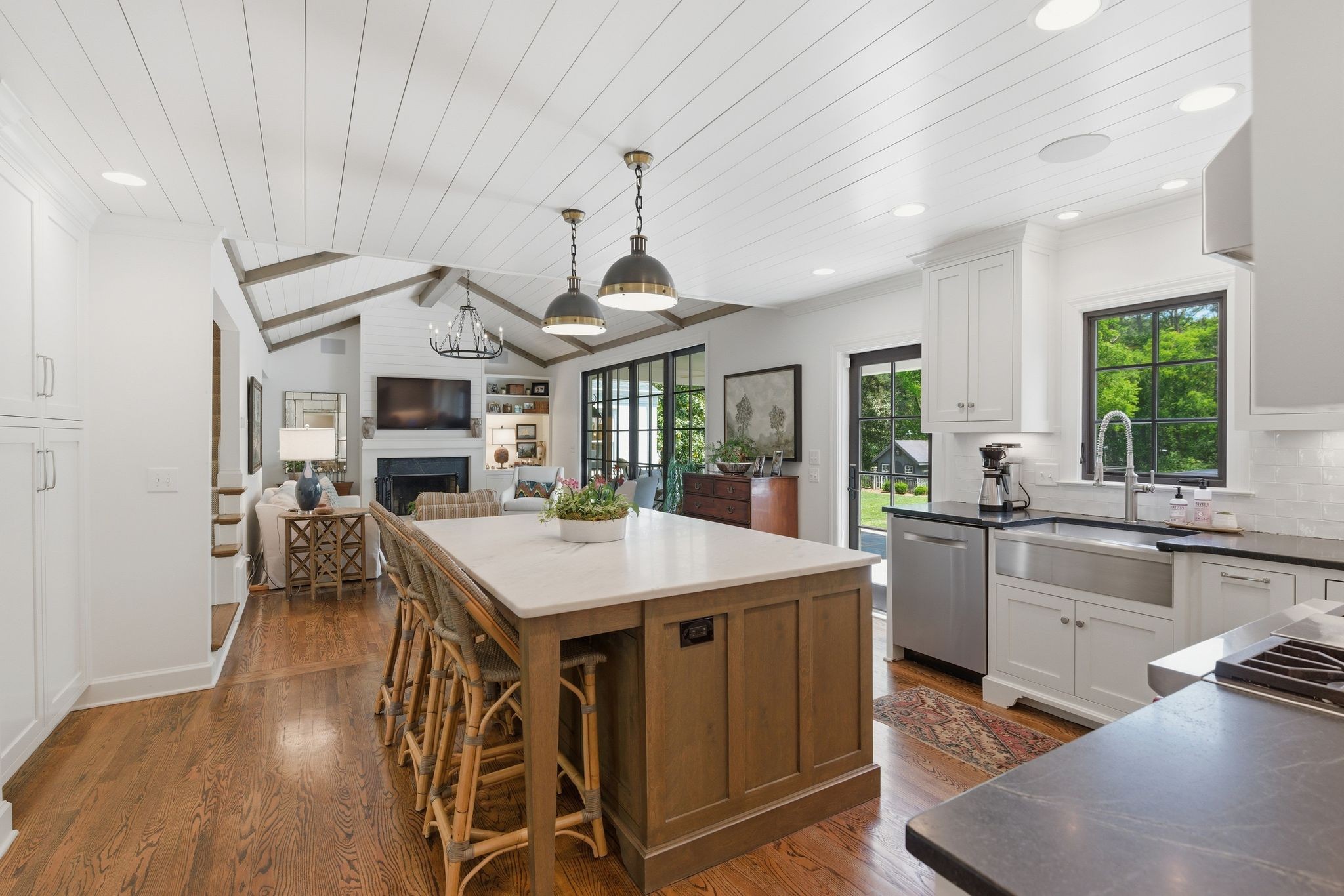 6228 Hillsboro Pike