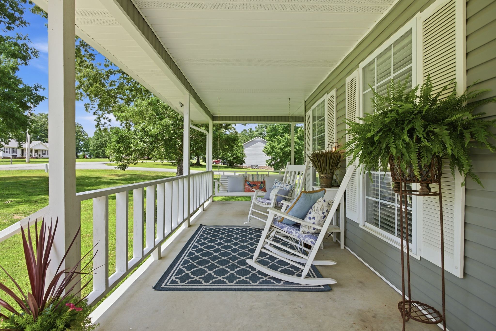 131 Pin Oaks Ln