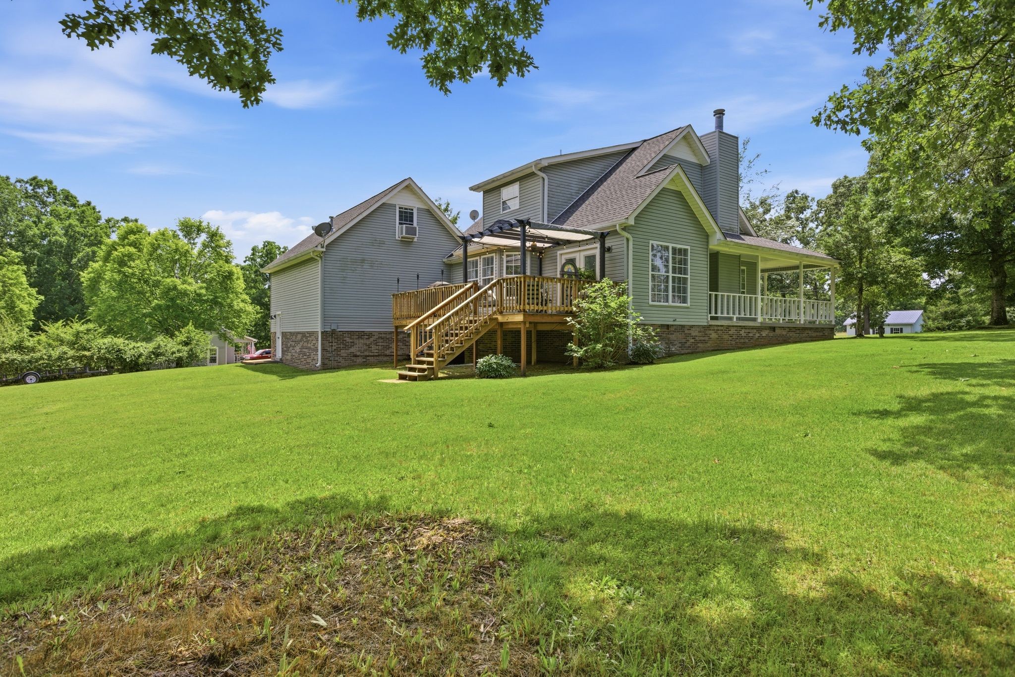 131 Pin Oaks Ln