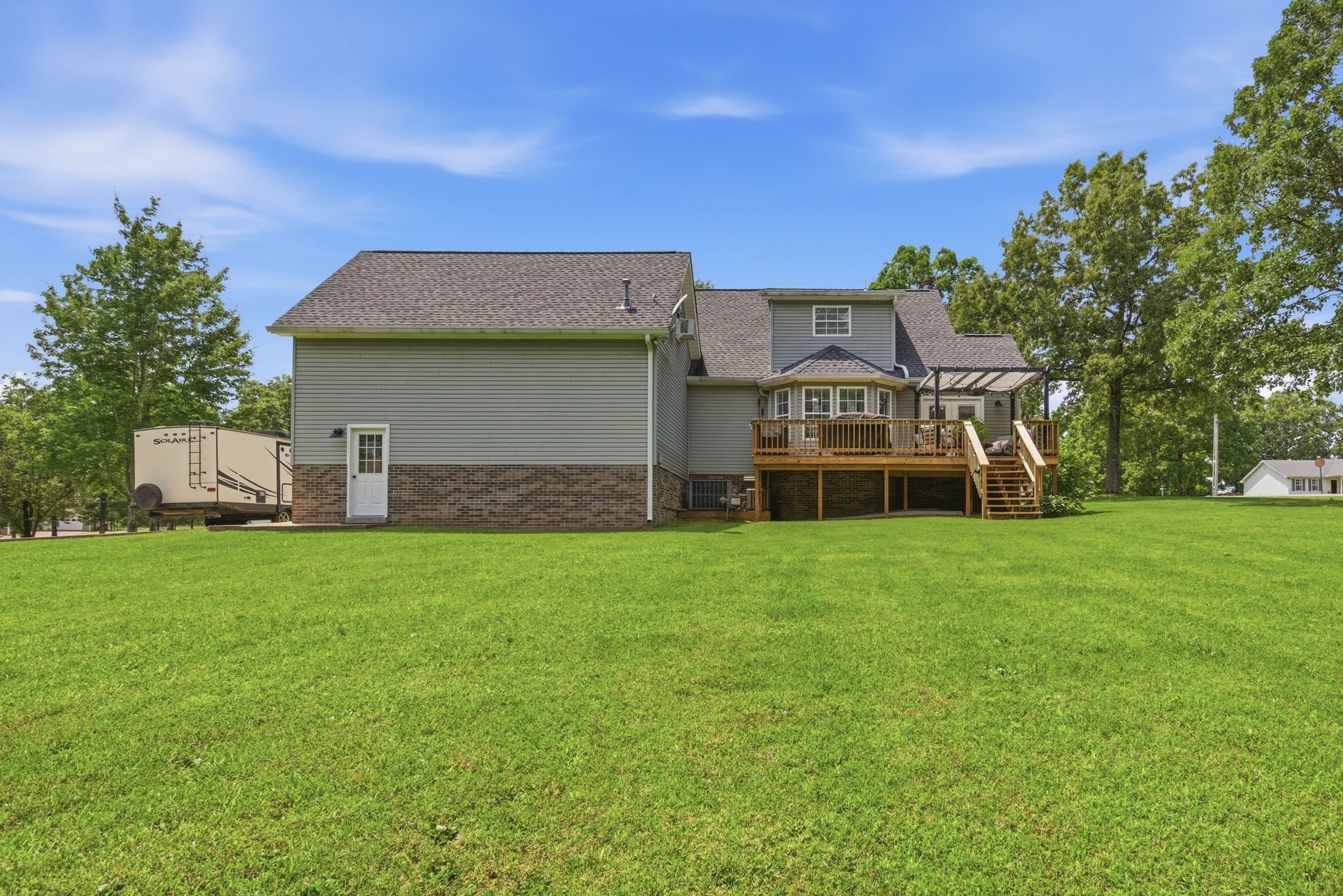 131 Pin Oaks Ln