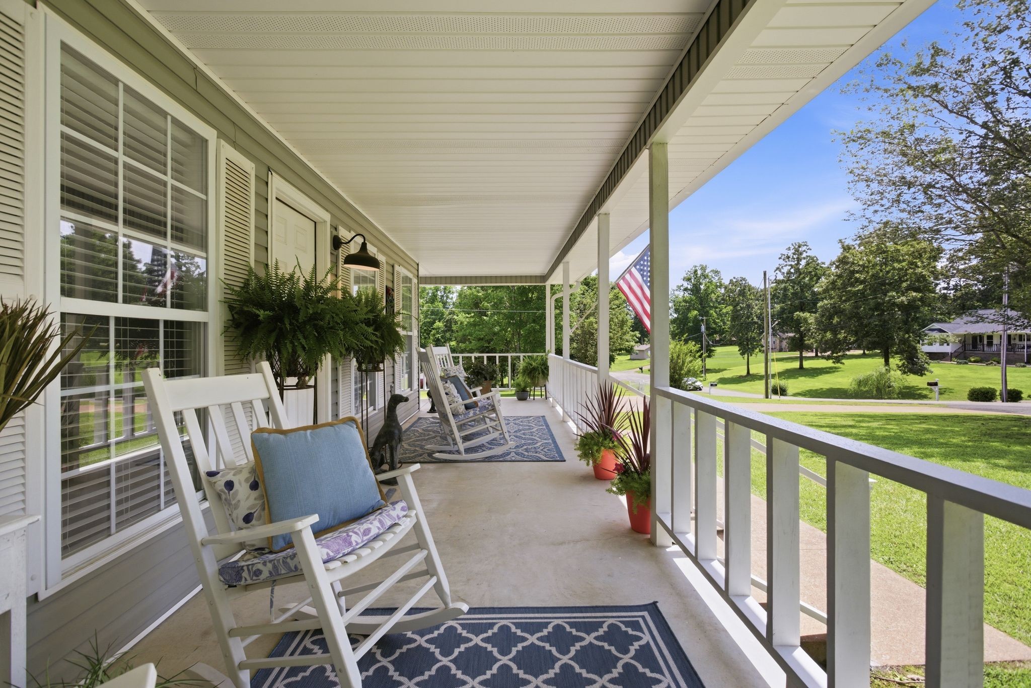131 Pin Oaks Ln