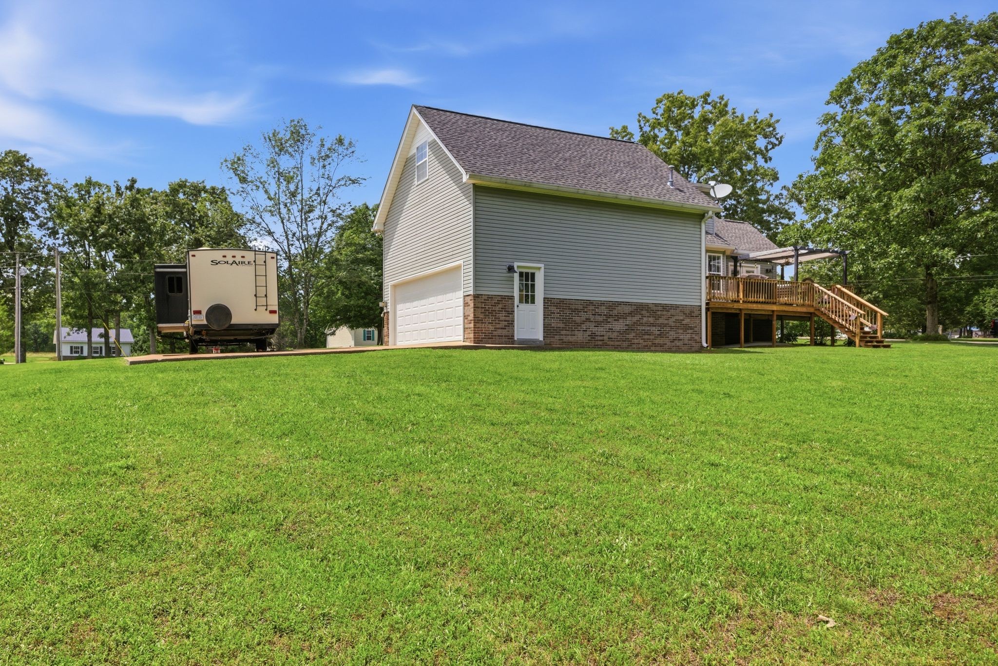 131 Pin Oaks Ln