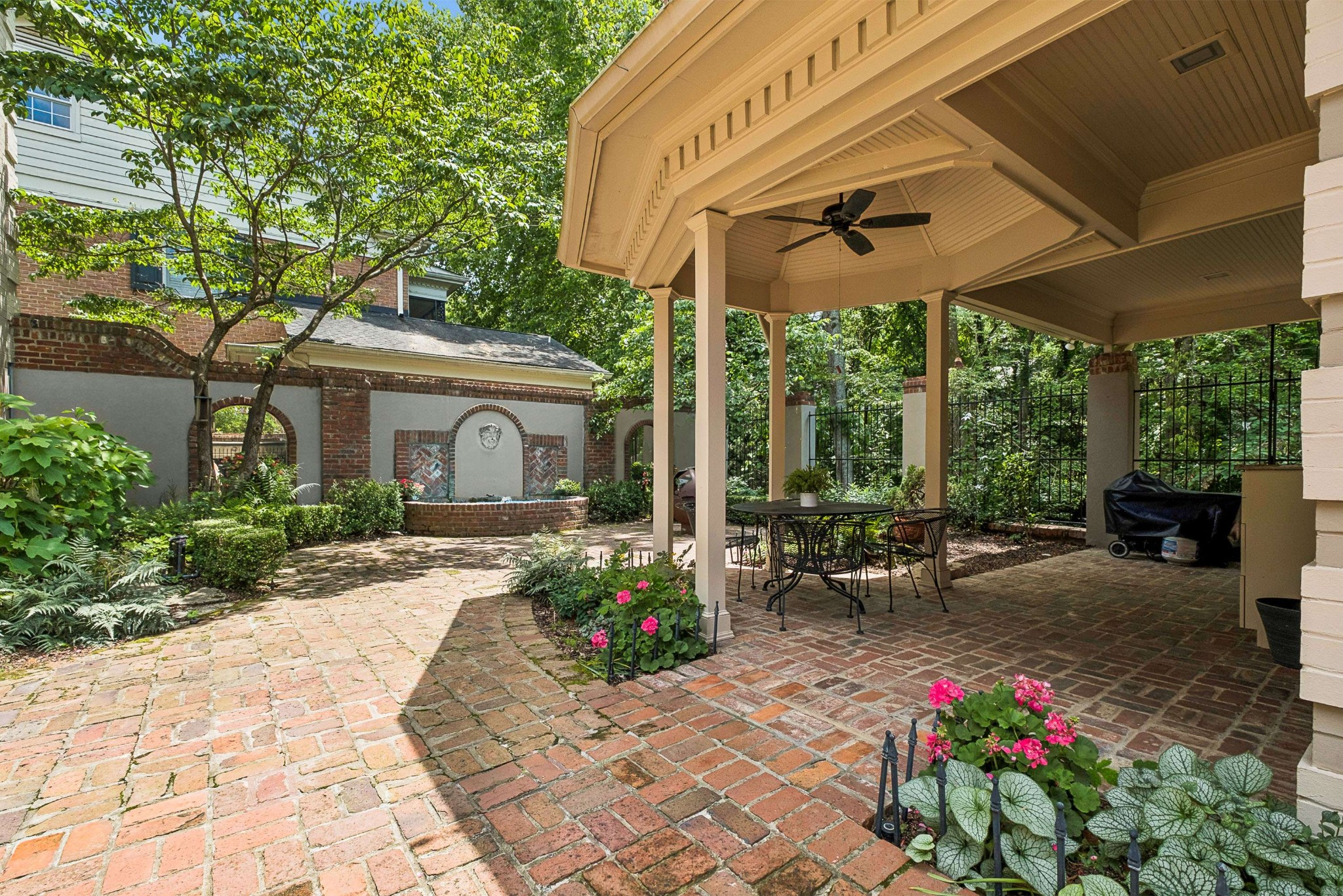 79 Concord Park, W