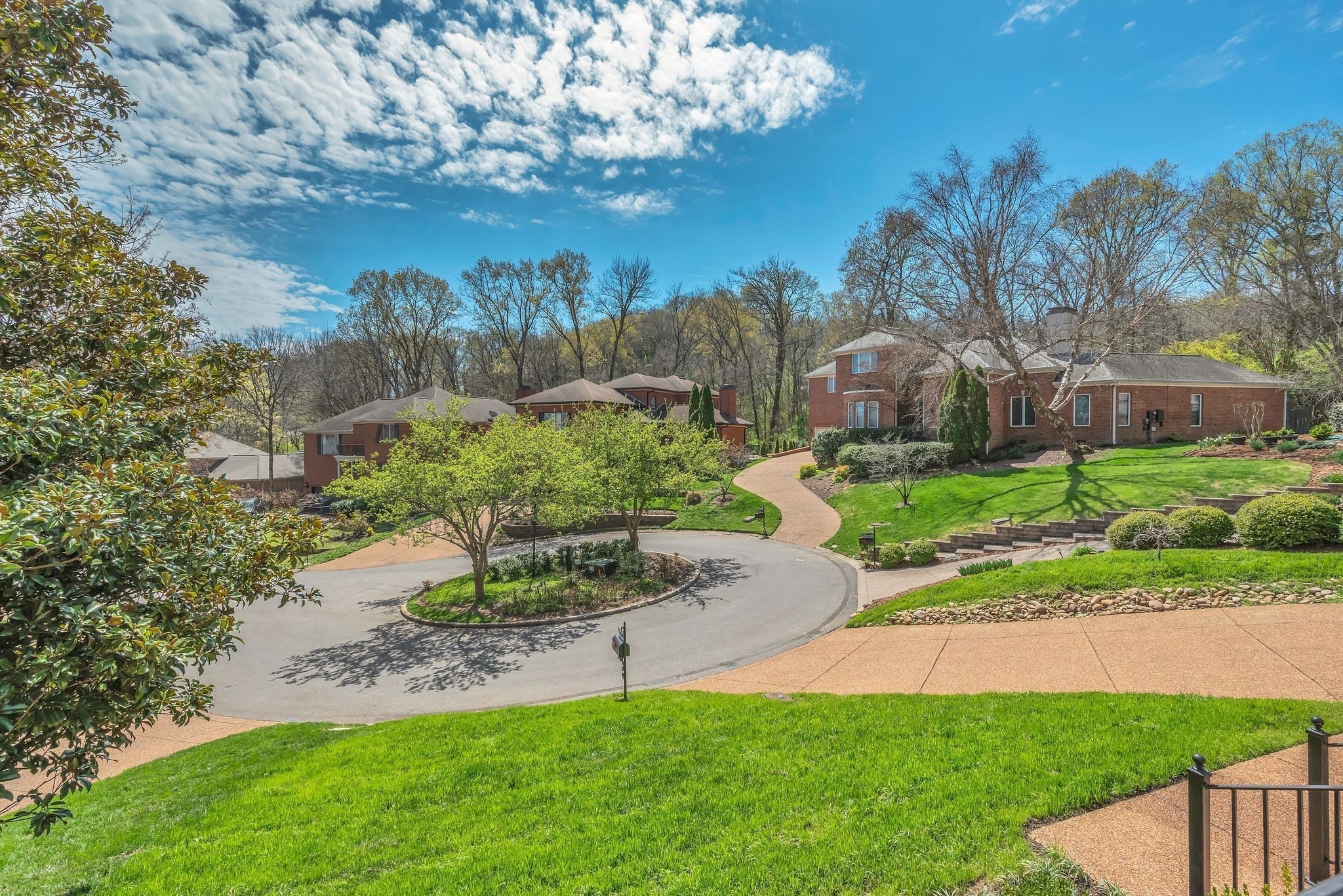 128 Abbeywood Dr