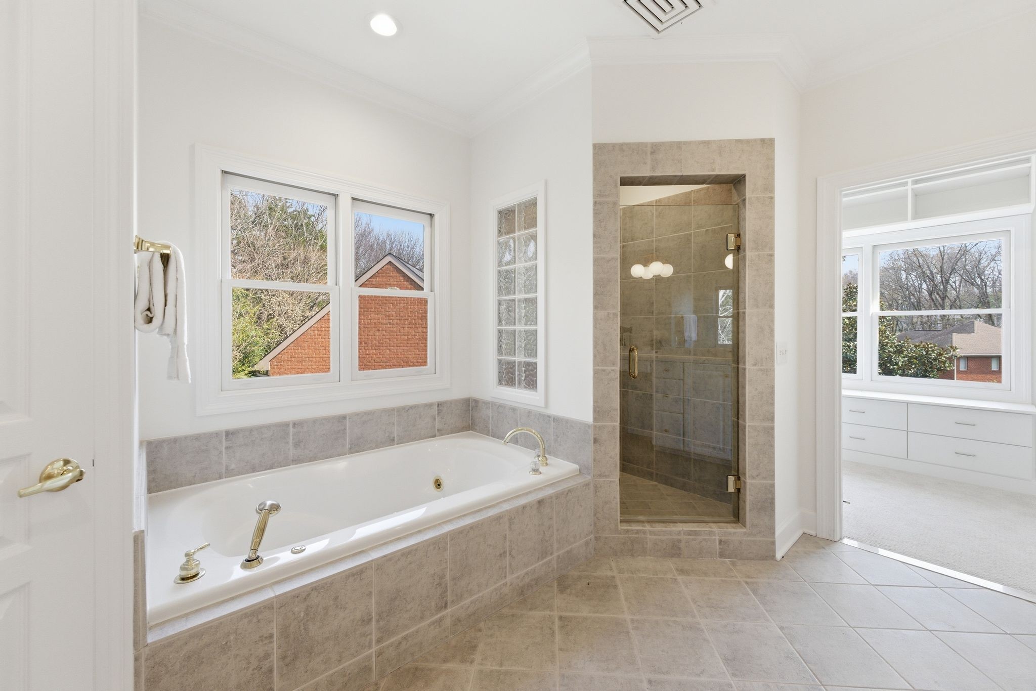 128 Abbeywood Dr