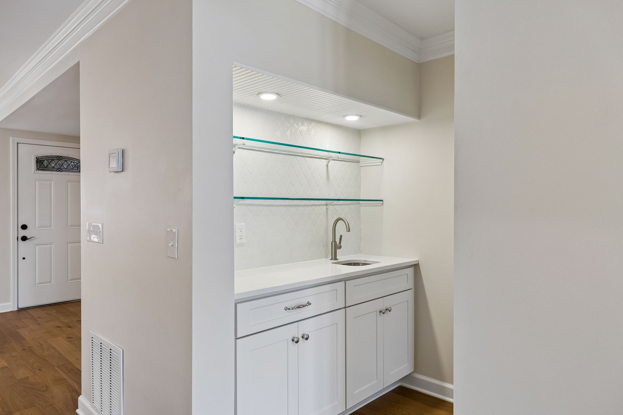 401 Bowling Avenue Unit: 15