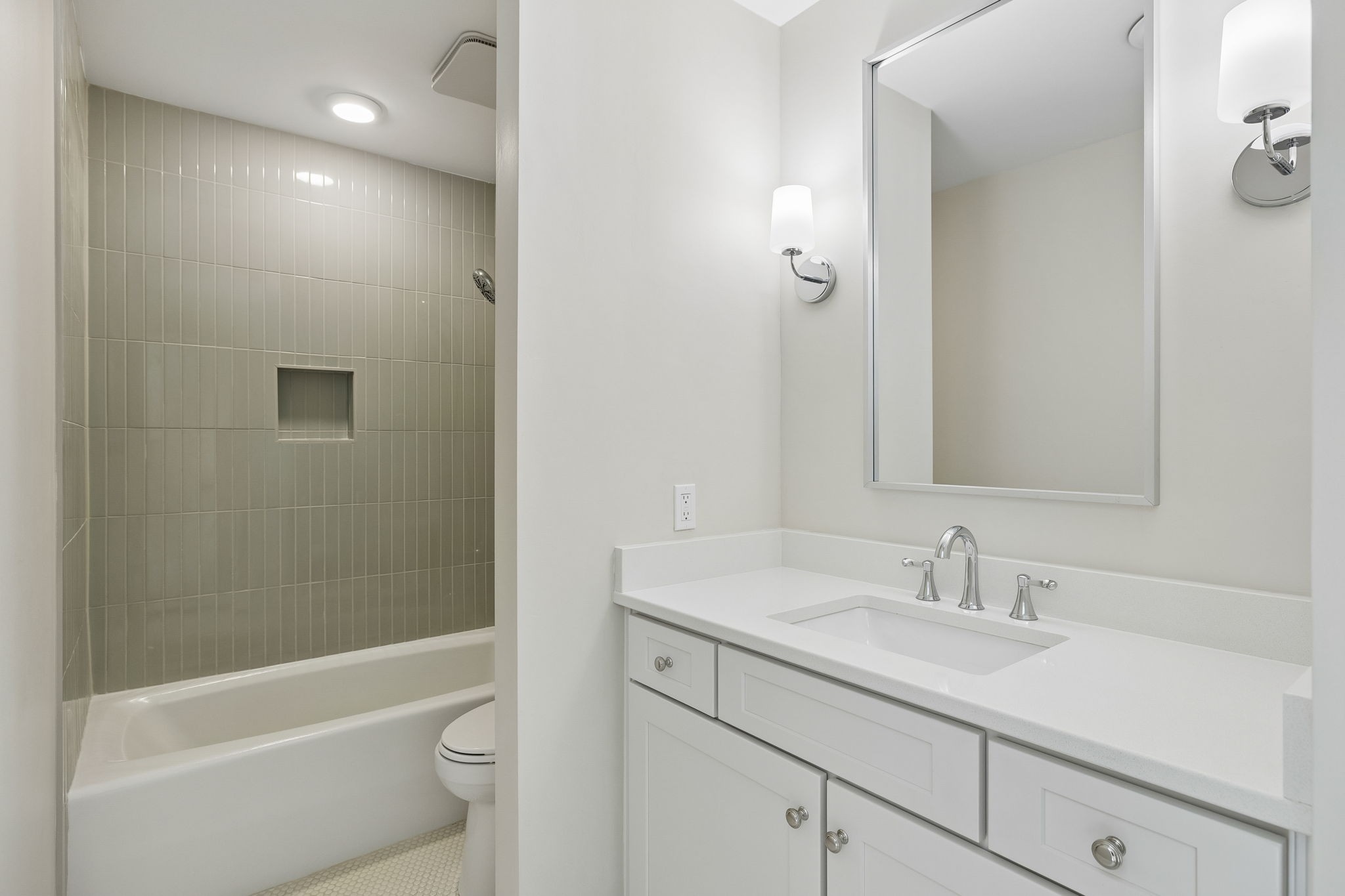 401 Bowling Avenue Unit: 15