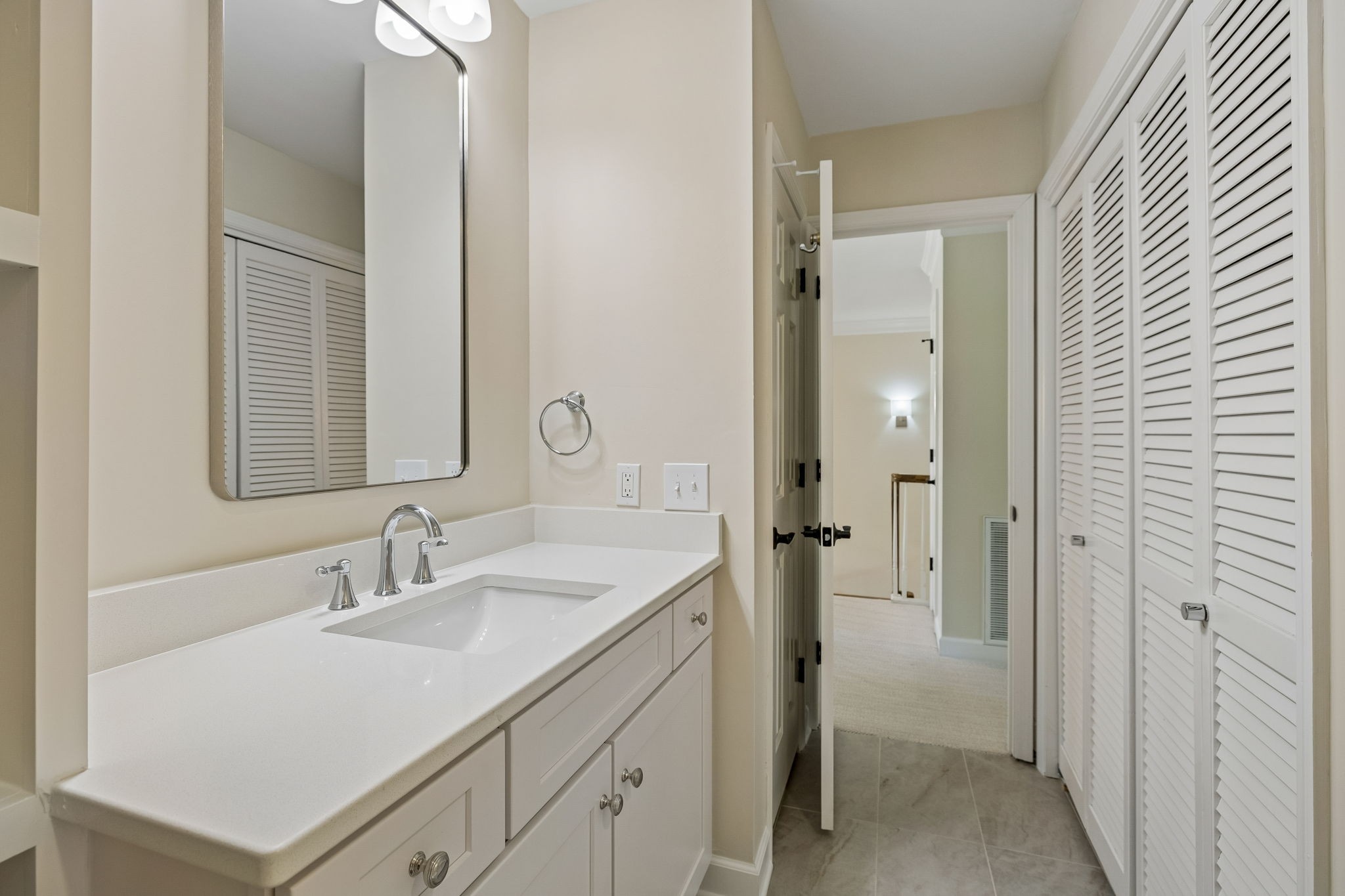401 Bowling Avenue Unit: 15