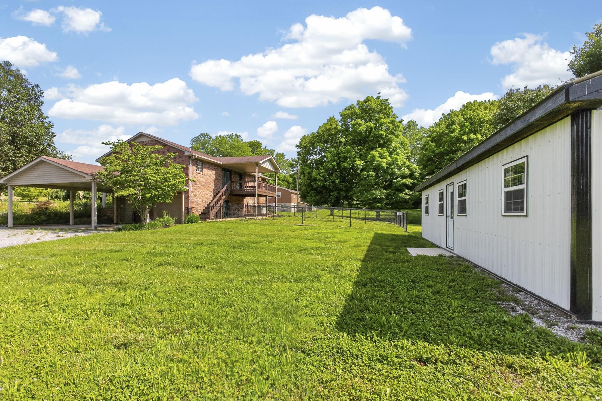 1053 Johns Rd