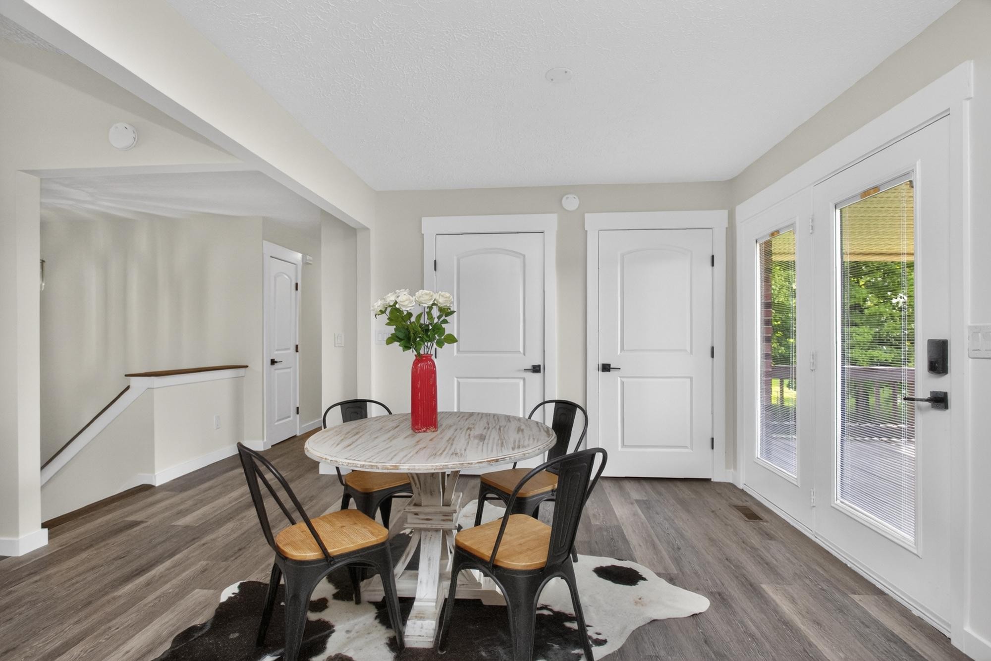 1053 Johns Rd