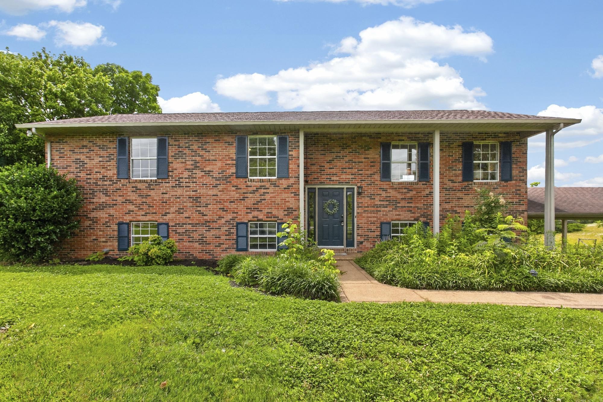 1053 Johns Rd