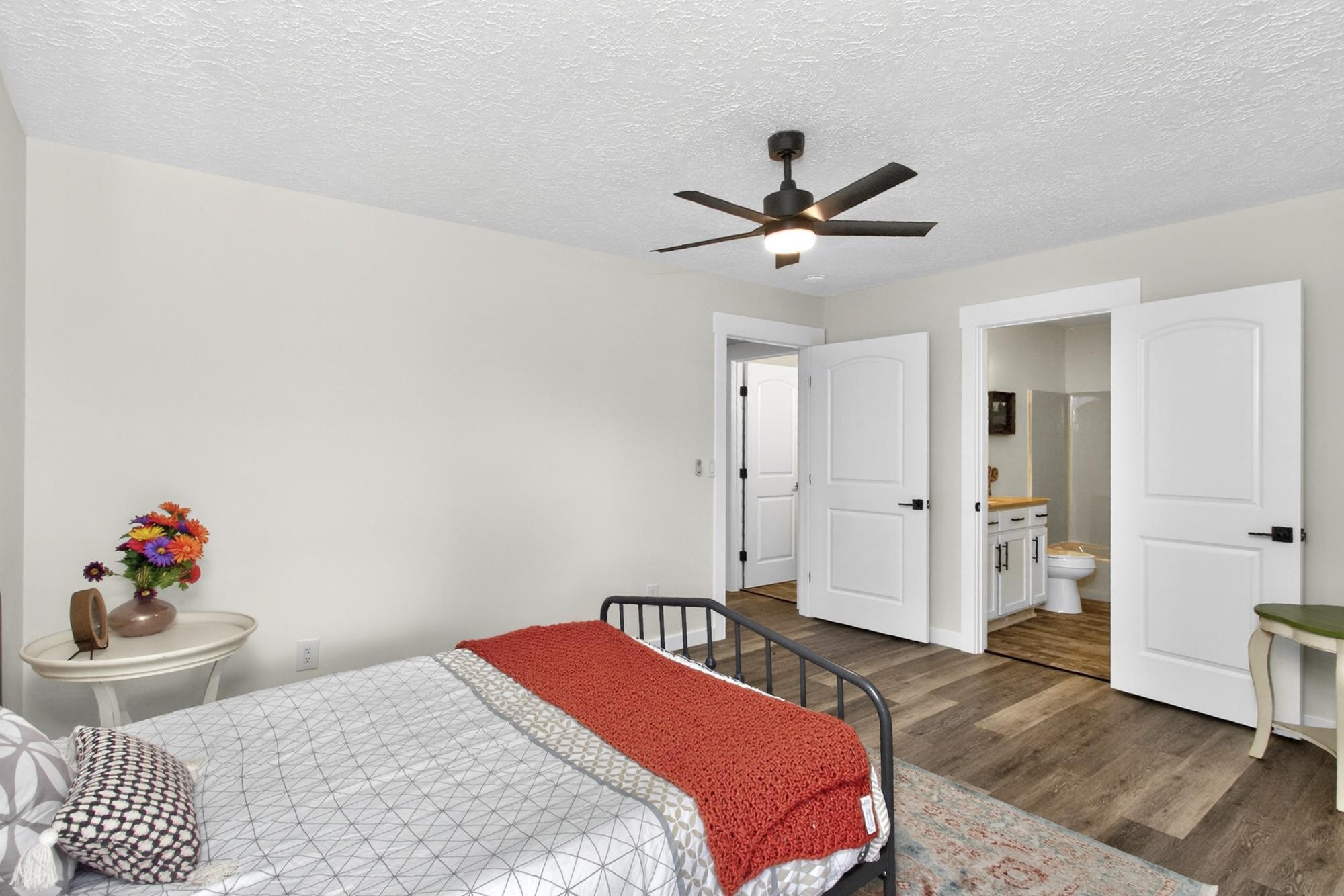 1053 Johns Rd