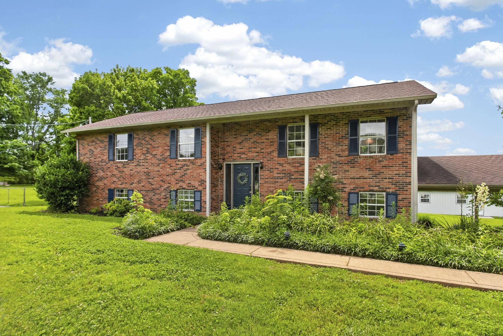 1053 Johns Rd