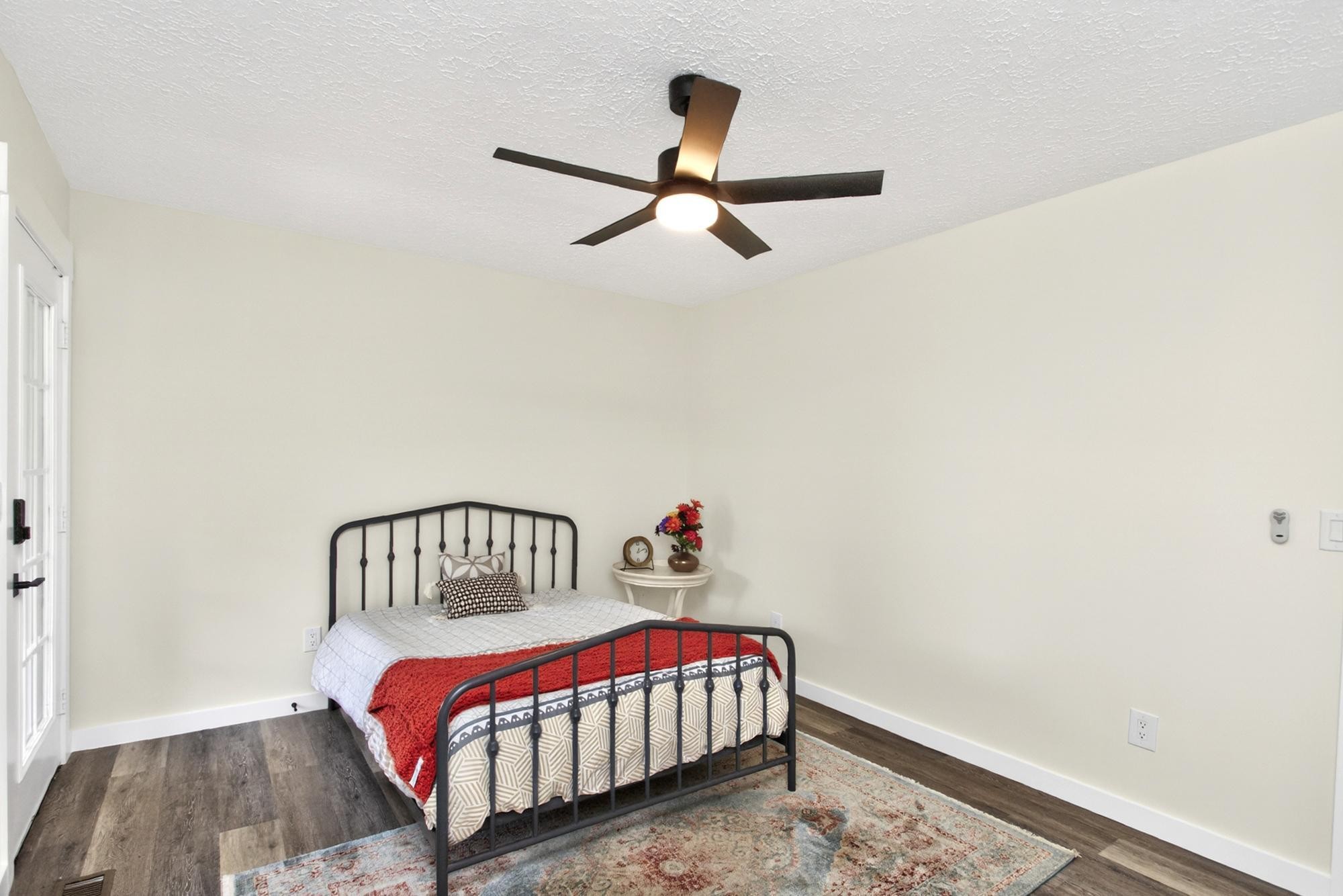 1053 Johns Rd