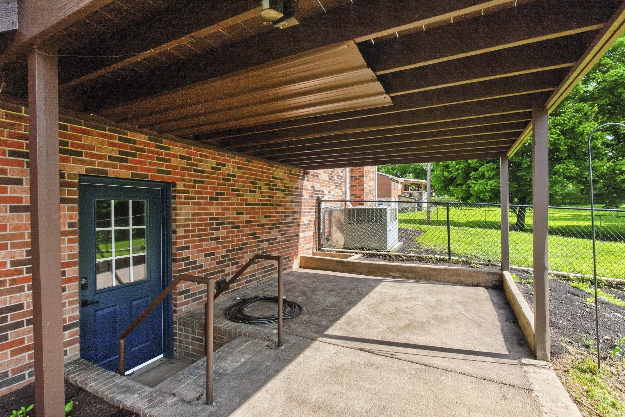 1053 Johns Rd