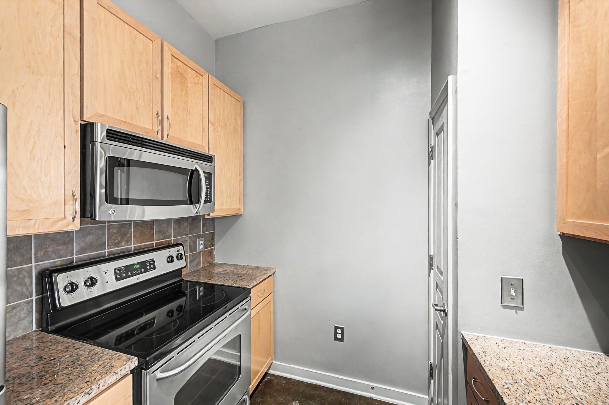 3000 Vanderbilt Pl Unit: 108