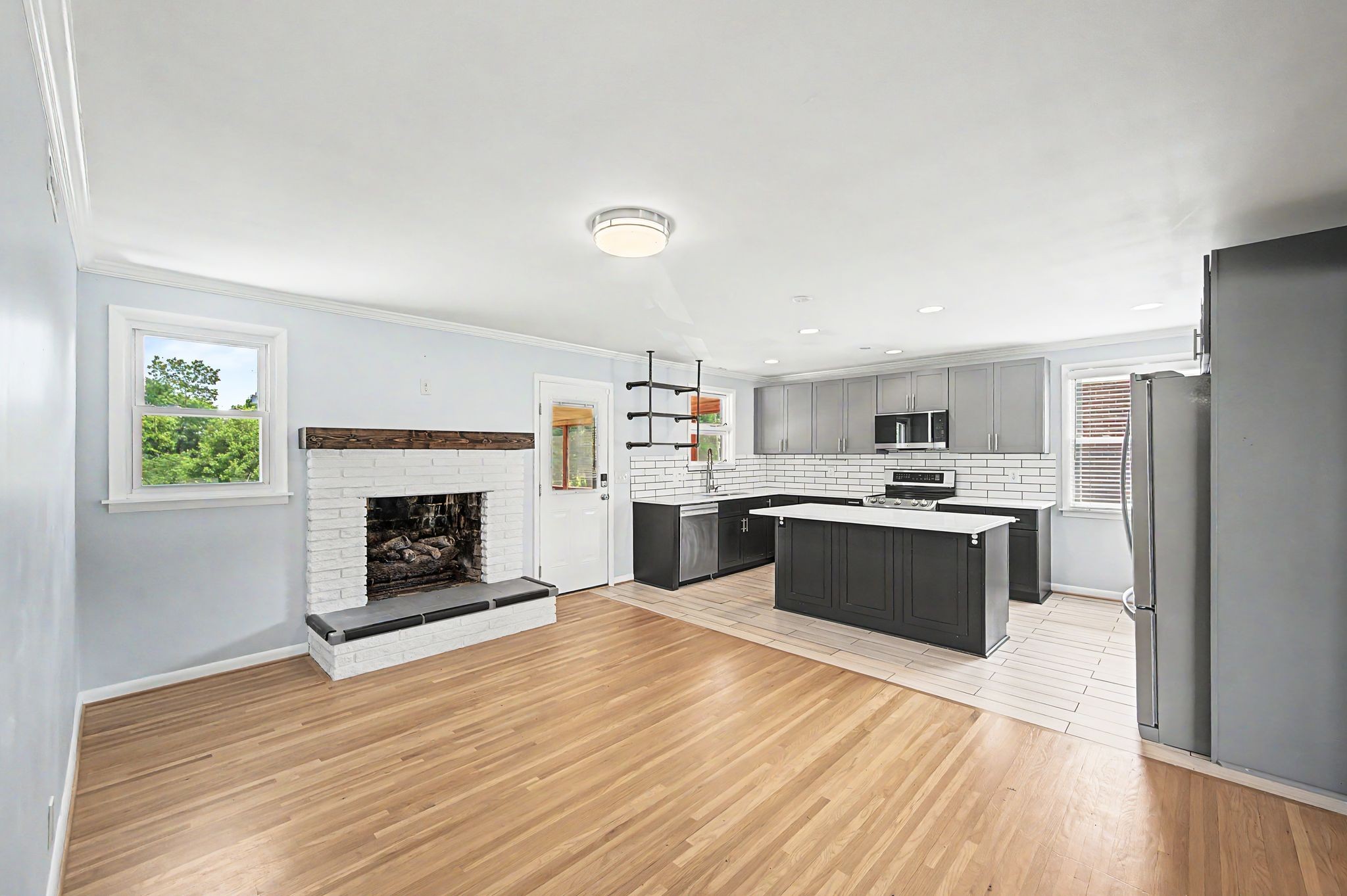 540 River Rouge Dr