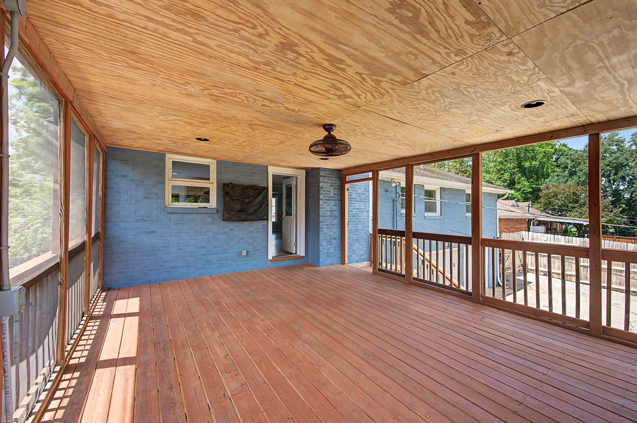 540 River Rouge Dr