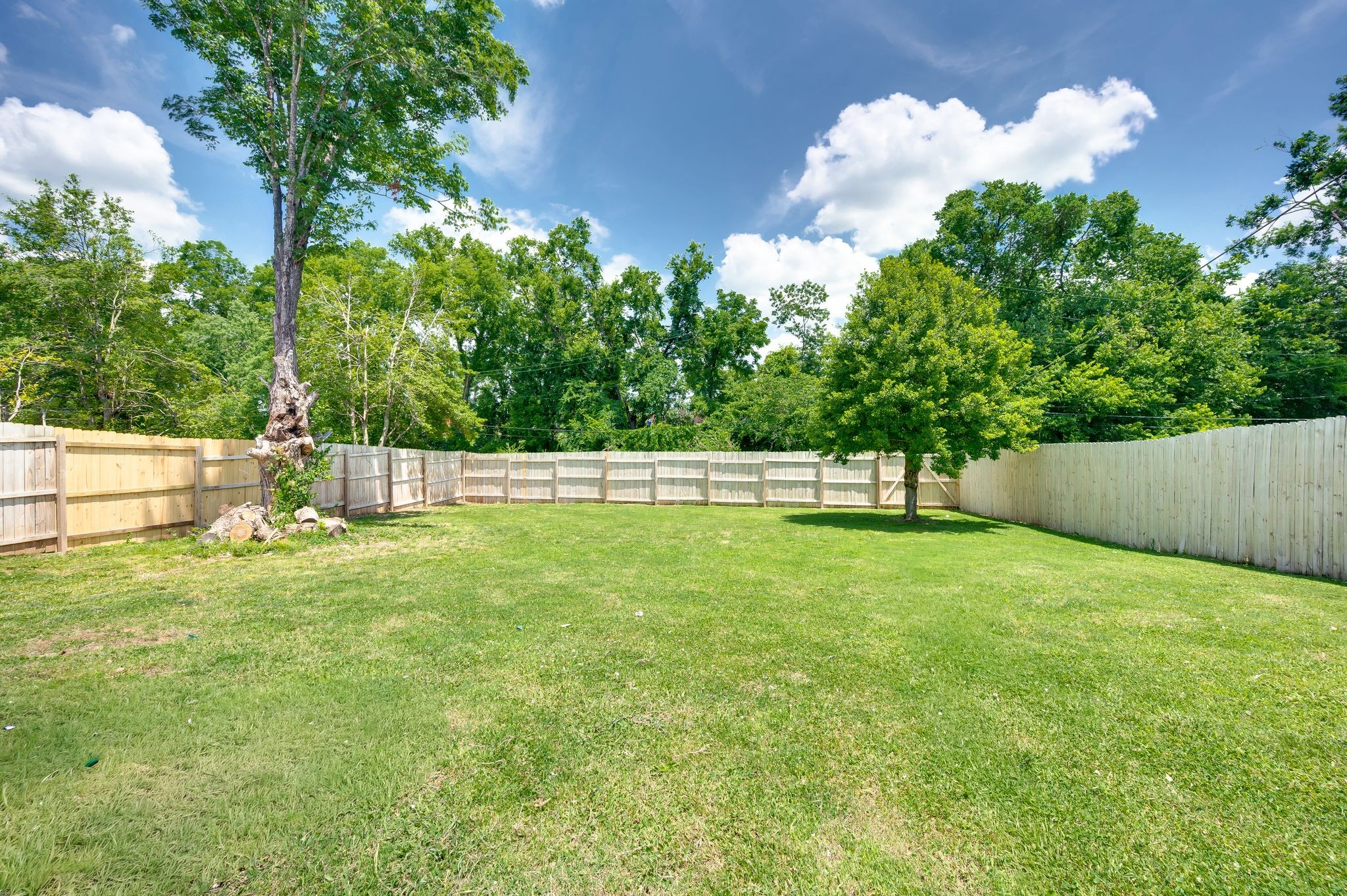 540 River Rouge Dr