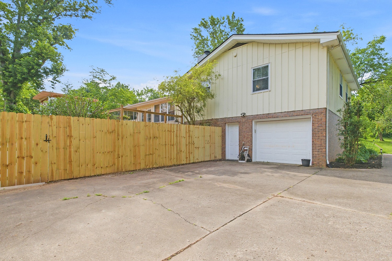 7220 Belle Chasse Dr