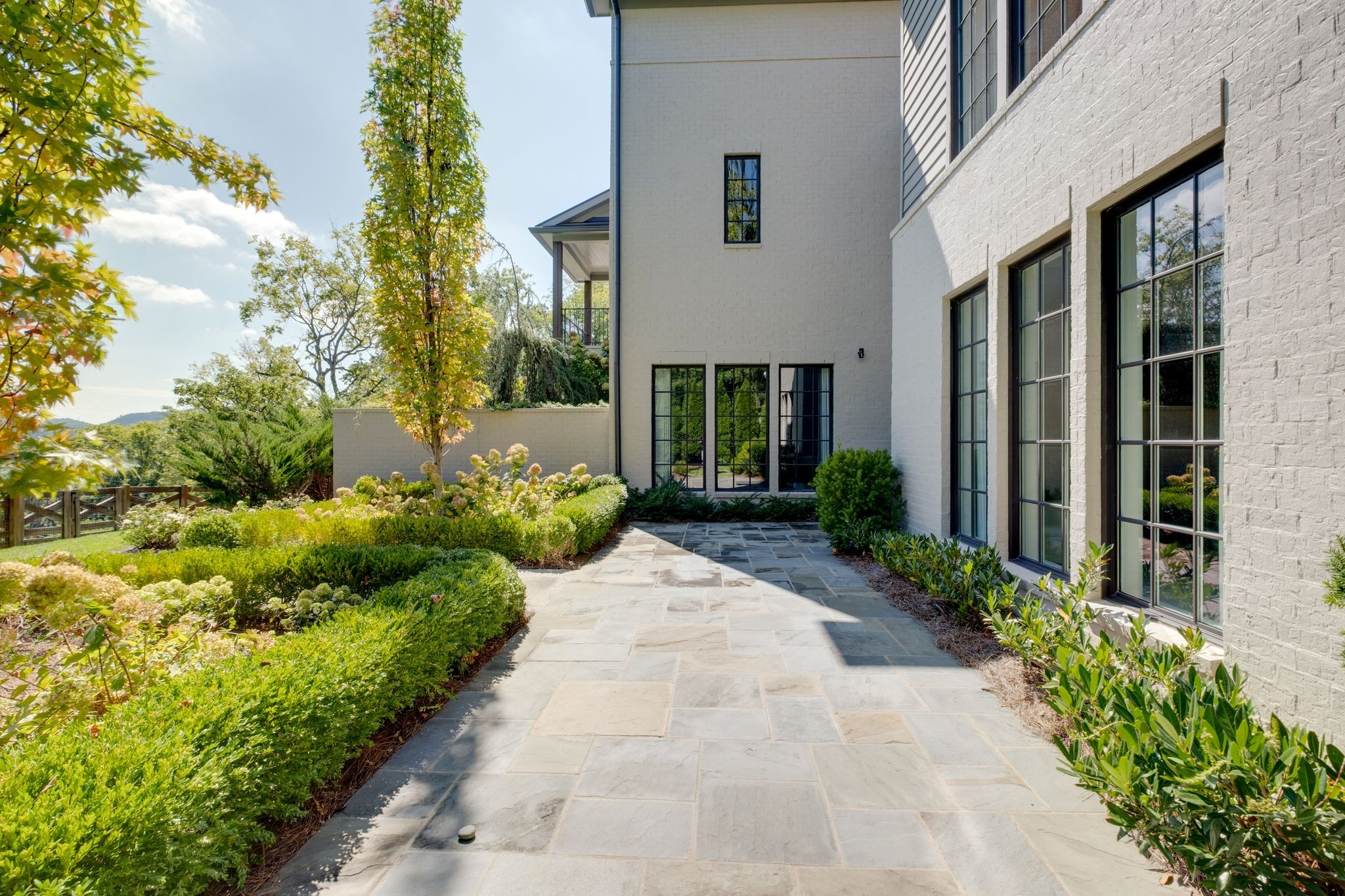 4523 Wayland Dr
