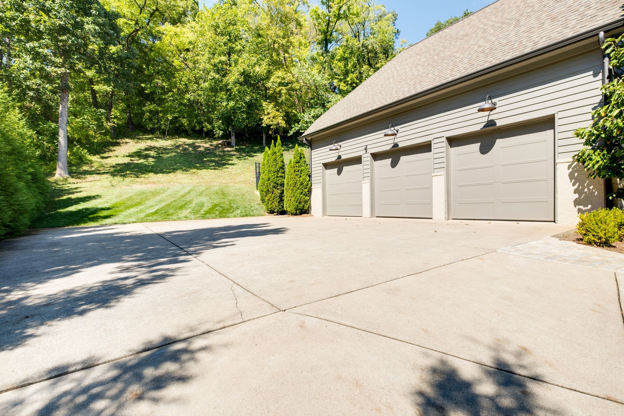 4523 Wayland Dr