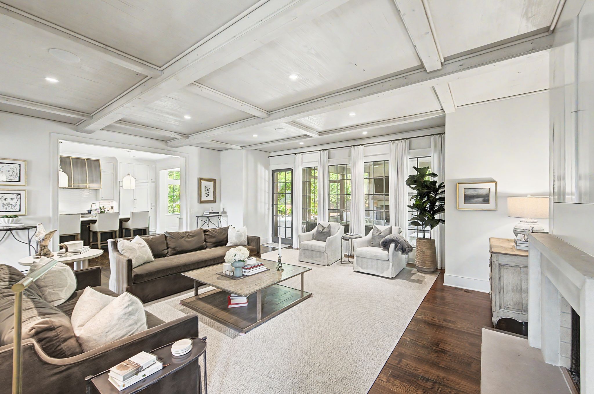 4523 Wayland Dr
