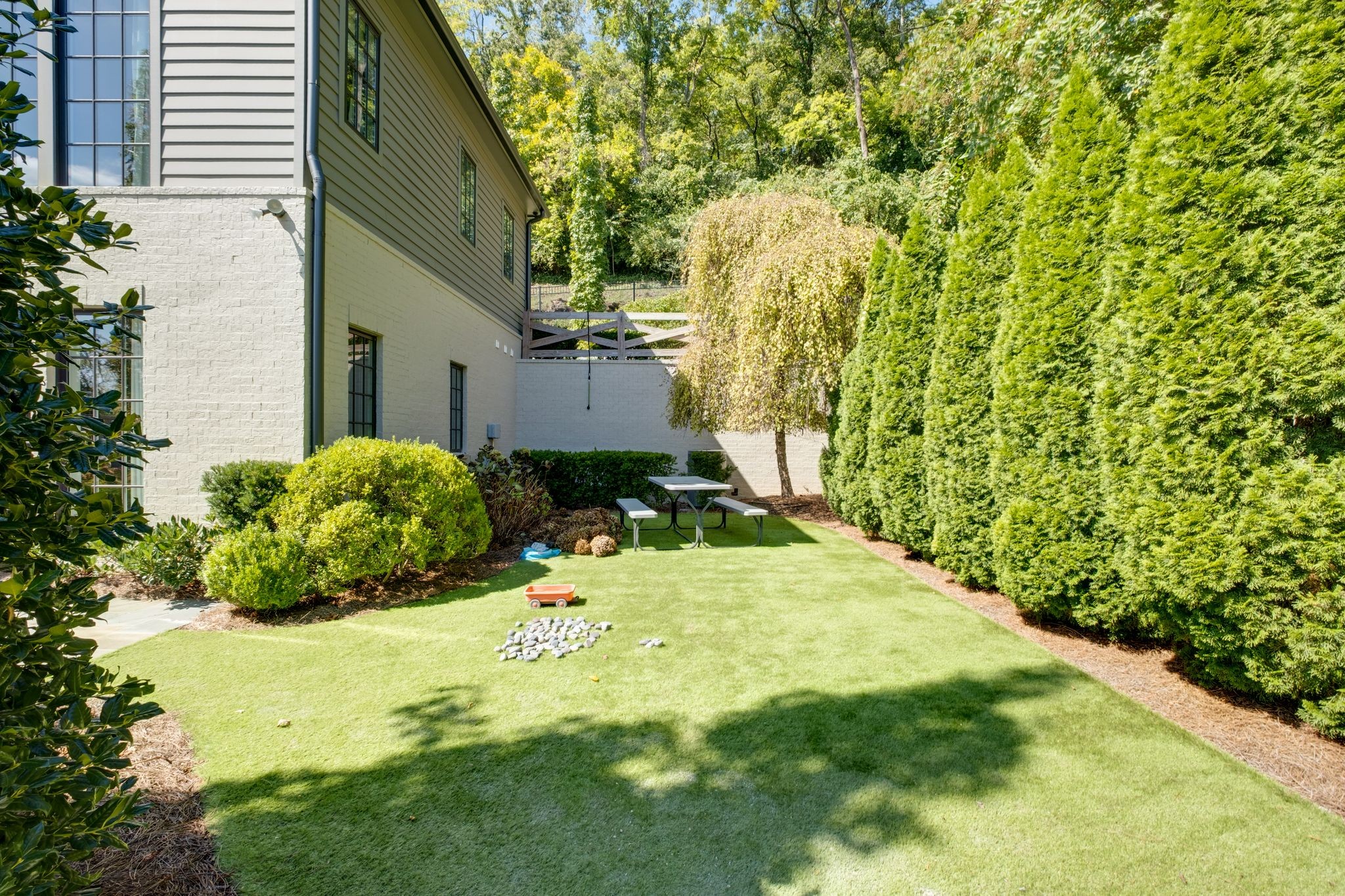 4523 Wayland Dr