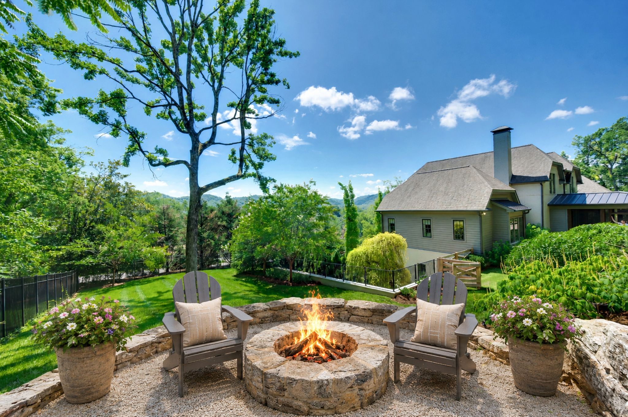 4523 Wayland Dr