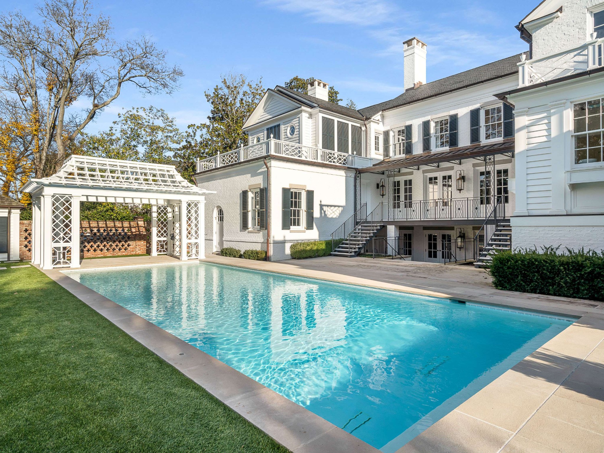1201 Belle Meade Blvd