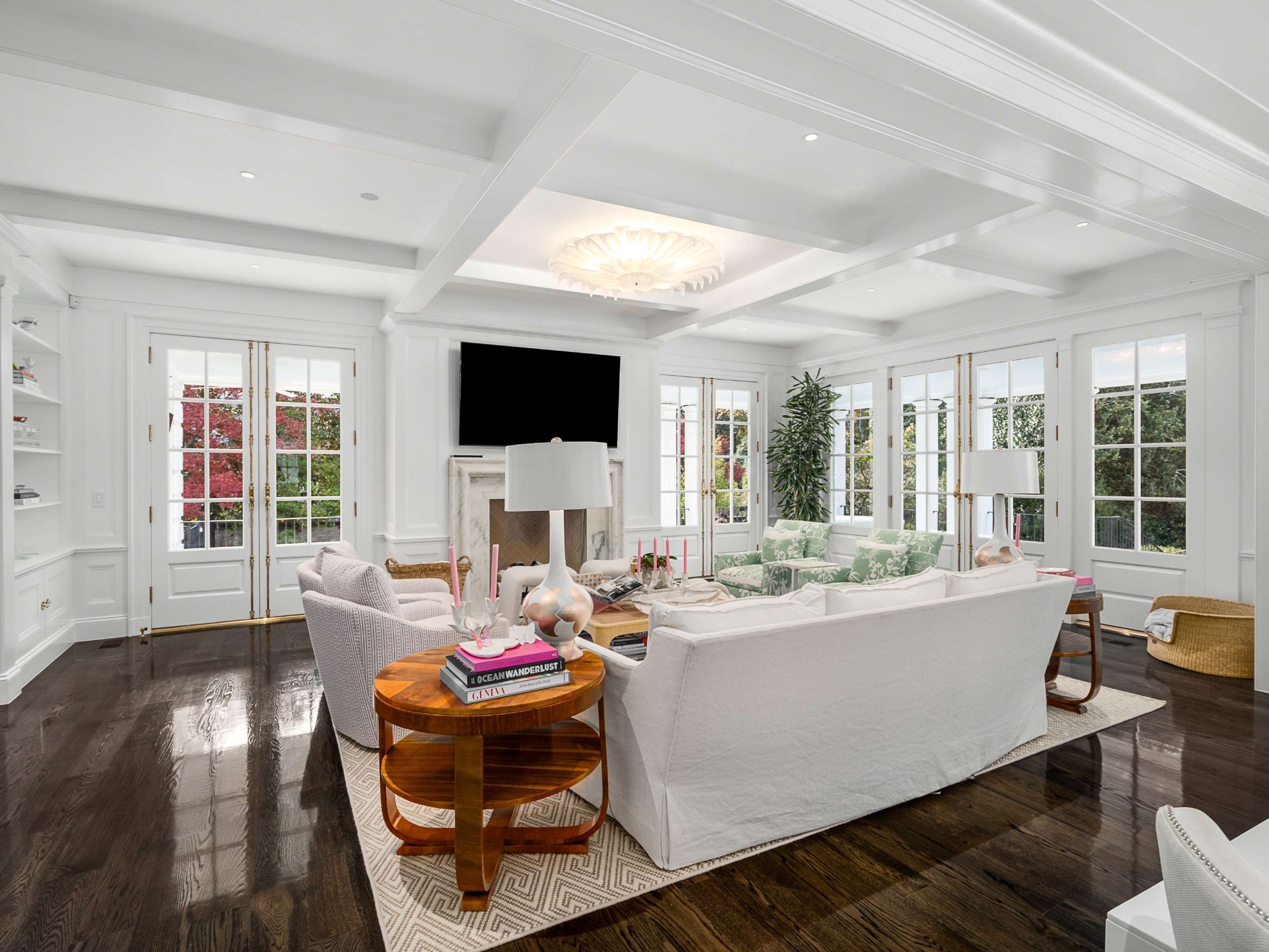 1201 Belle Meade Blvd