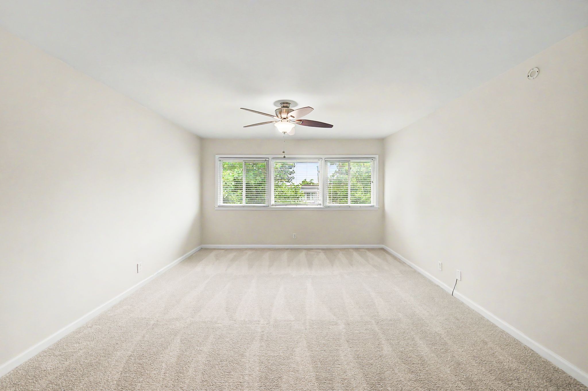 1900 Richard Jones Rd Unit: U4