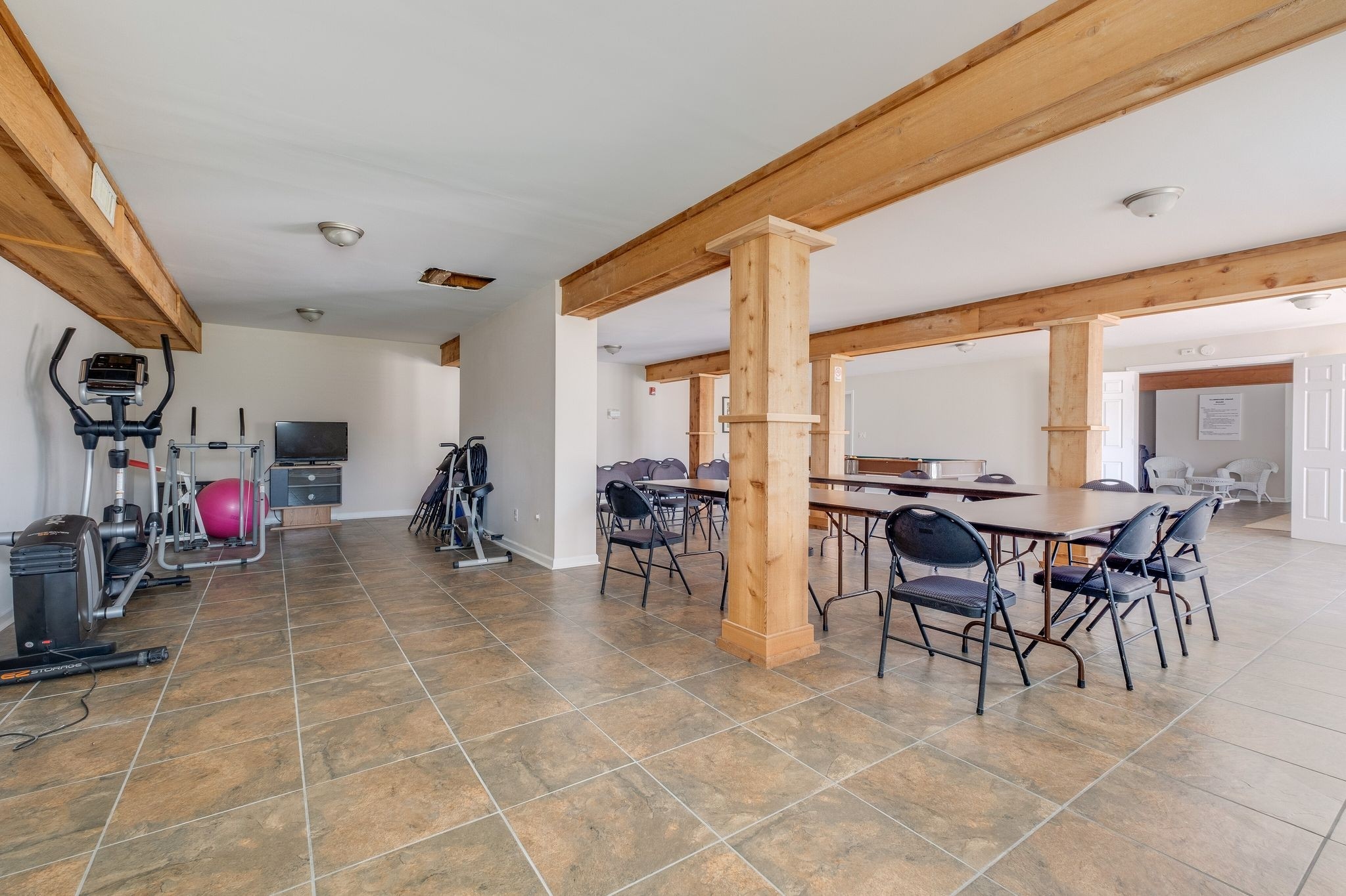 1900 Richard Jones Rd Unit: U4