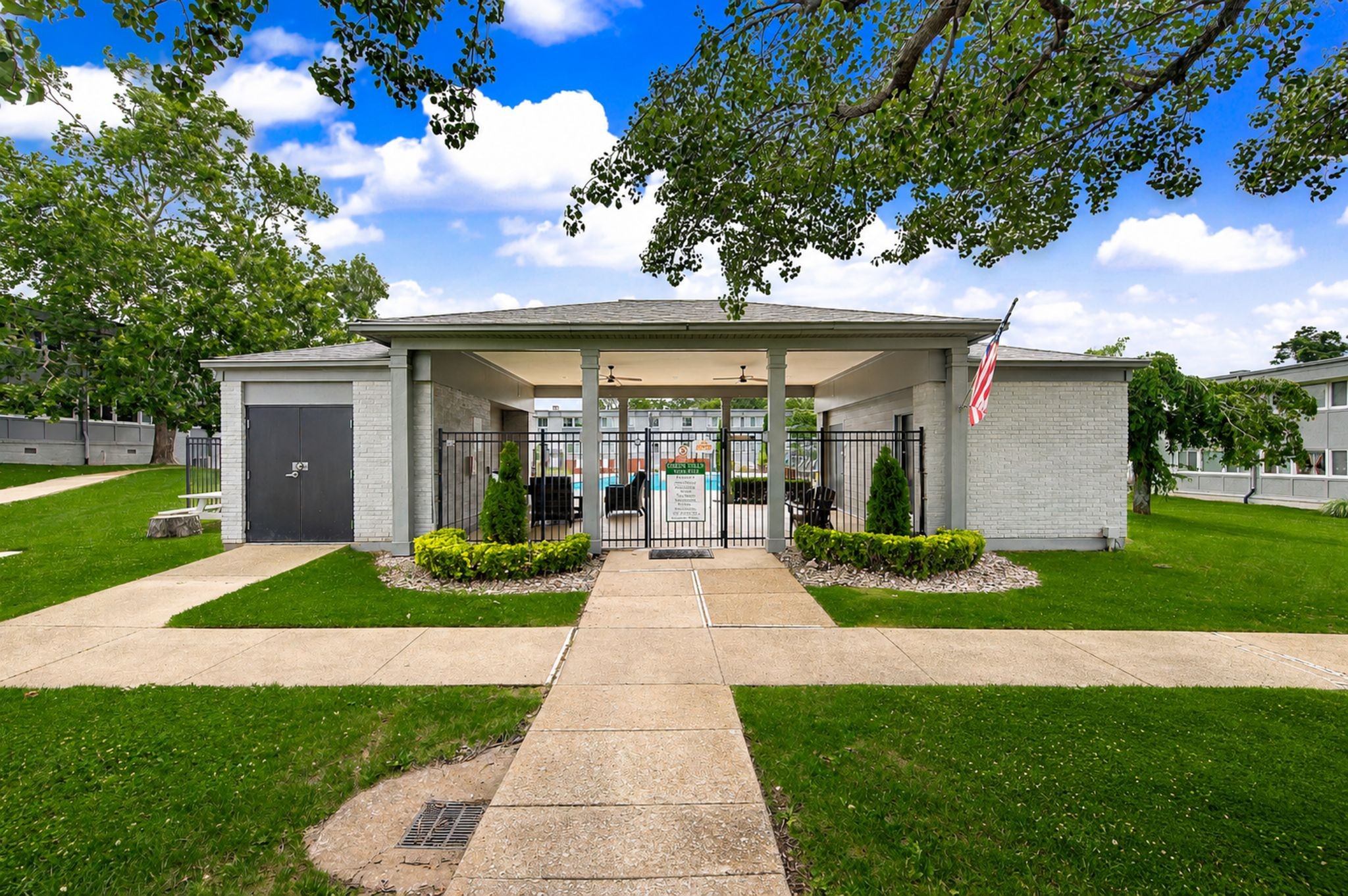 1900 Richard Jones Rd Unit: U4