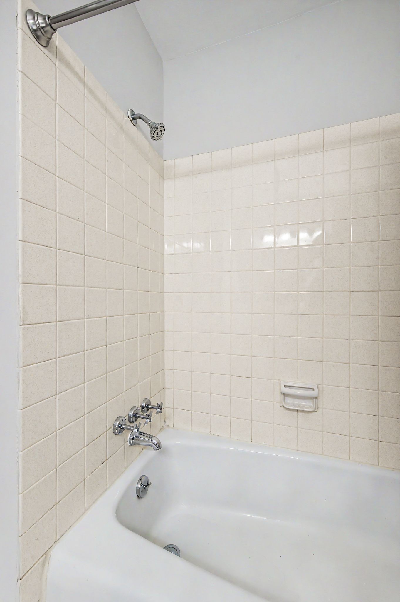1900 Richard Jones Rd Unit: U4