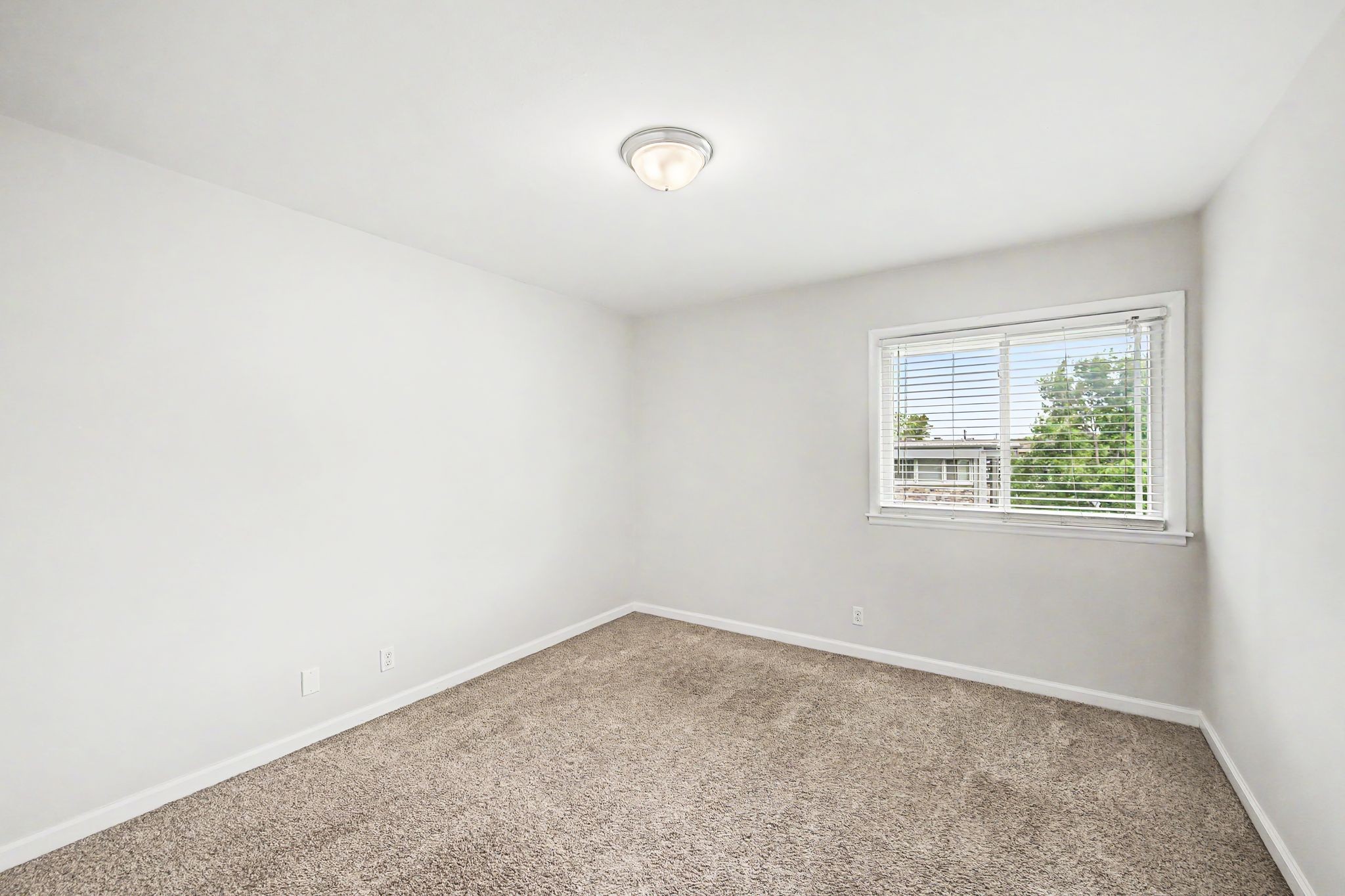 1900 Richard Jones Rd Unit: U4
