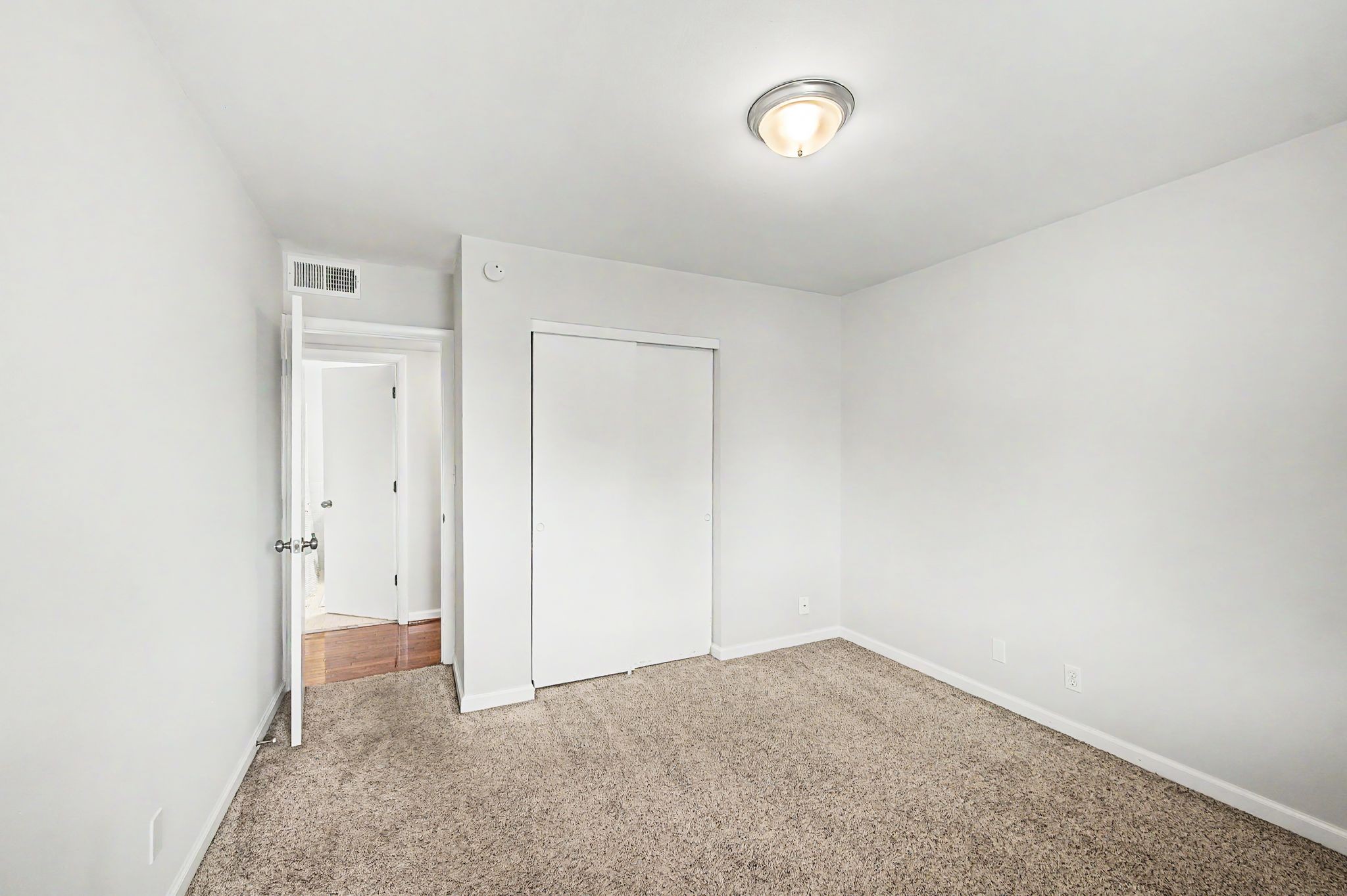 1900 Richard Jones Rd Unit: U4
