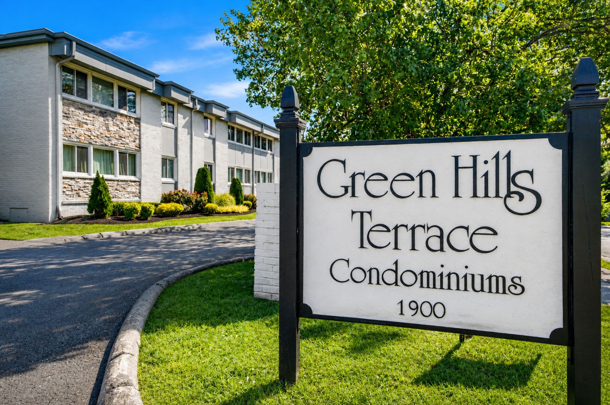 1900 Richard Jones Rd Unit: U4