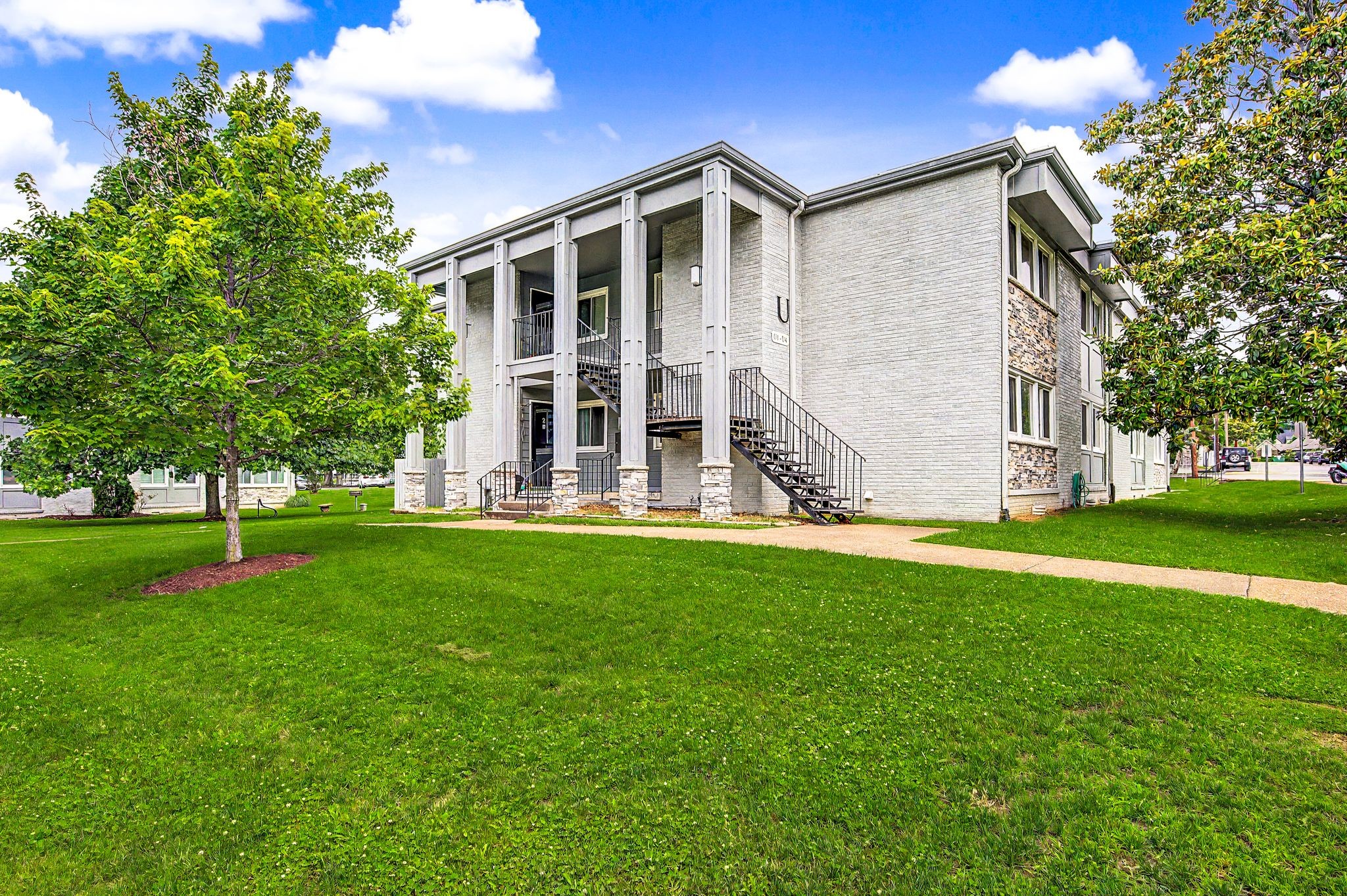 1900 Richard Jones Rd Unit: U4