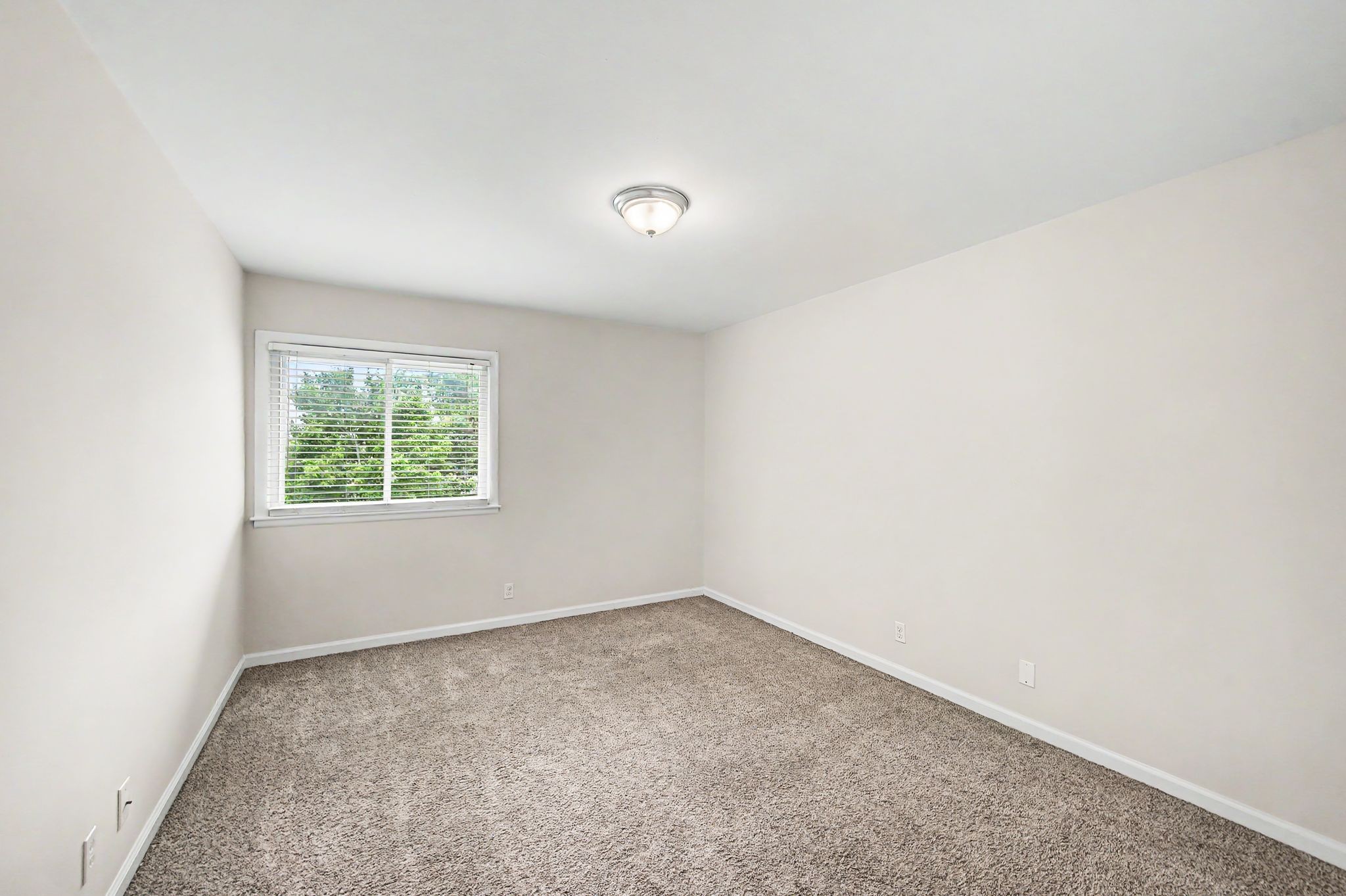 1900 Richard Jones Rd Unit: U4