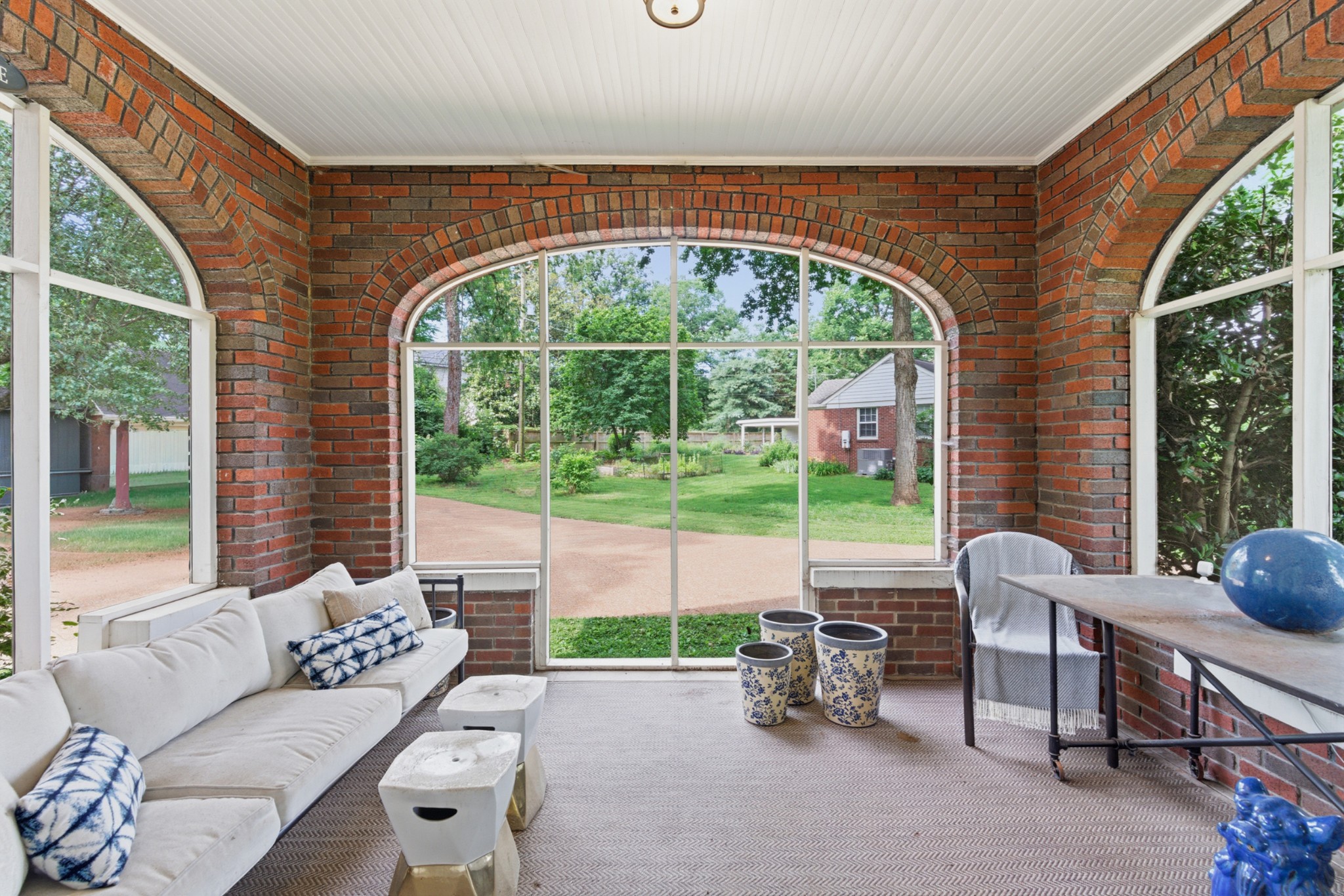 3609 Saratoga Dr