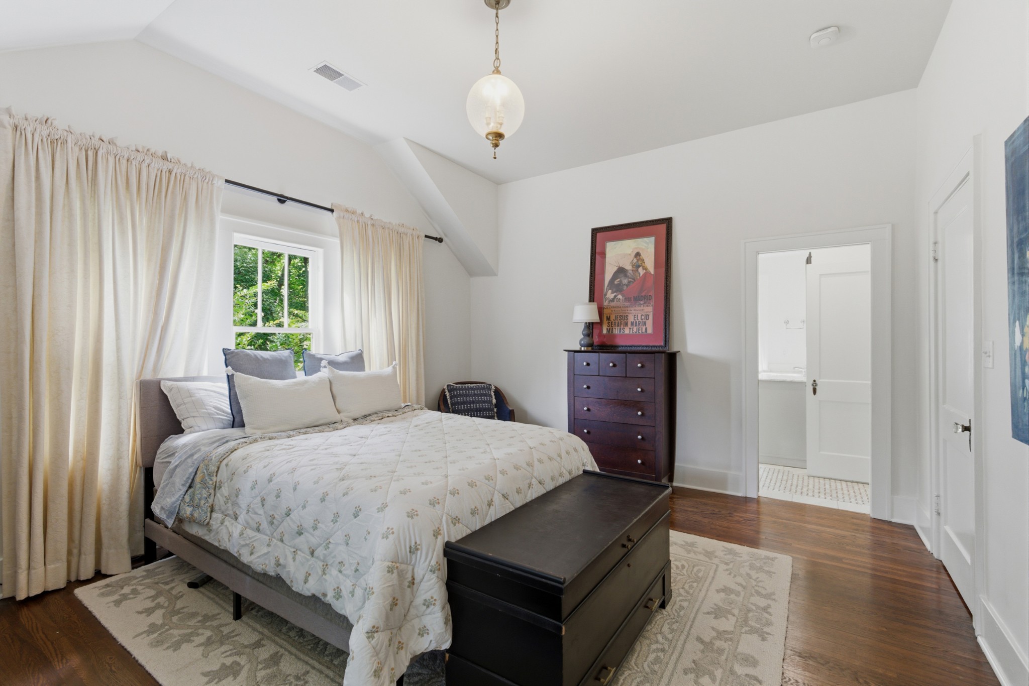 3609 Saratoga Dr