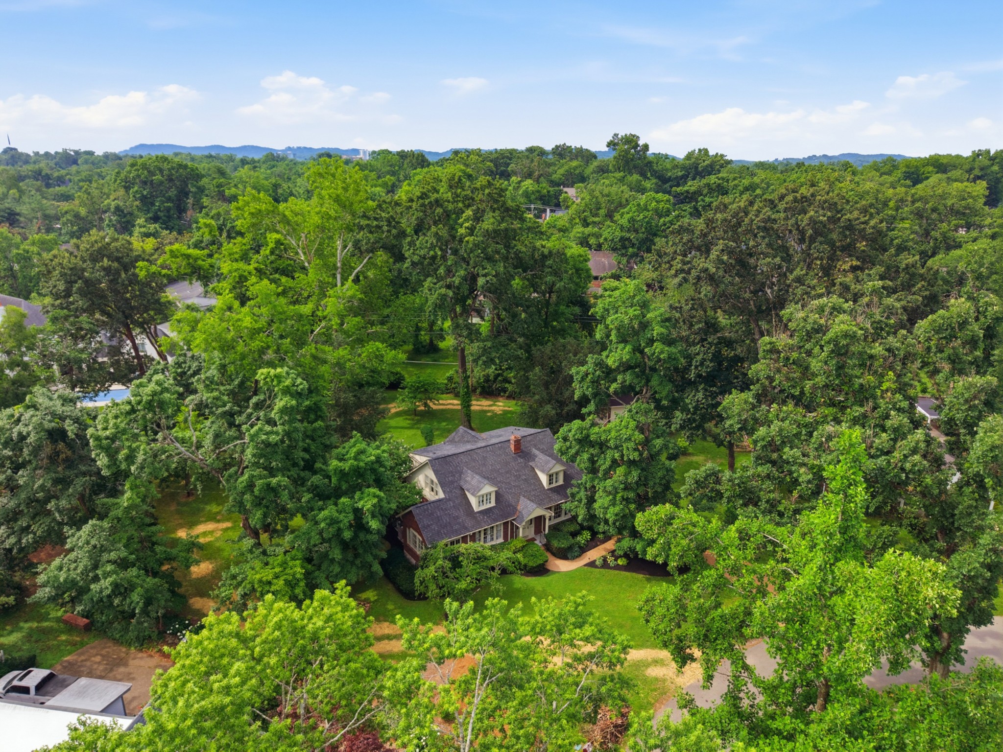 3609 Saratoga Dr