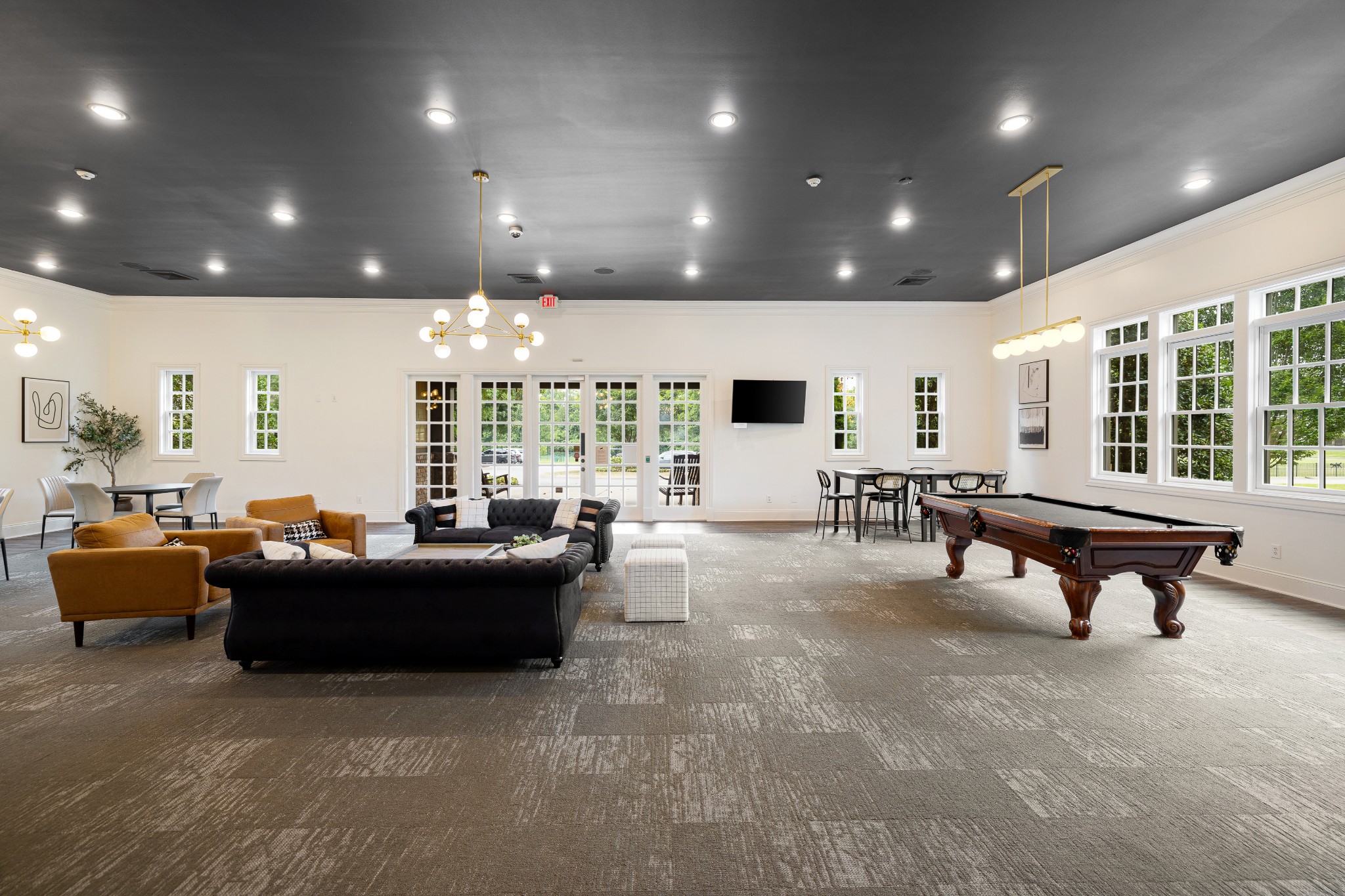 2801 Americus Dr