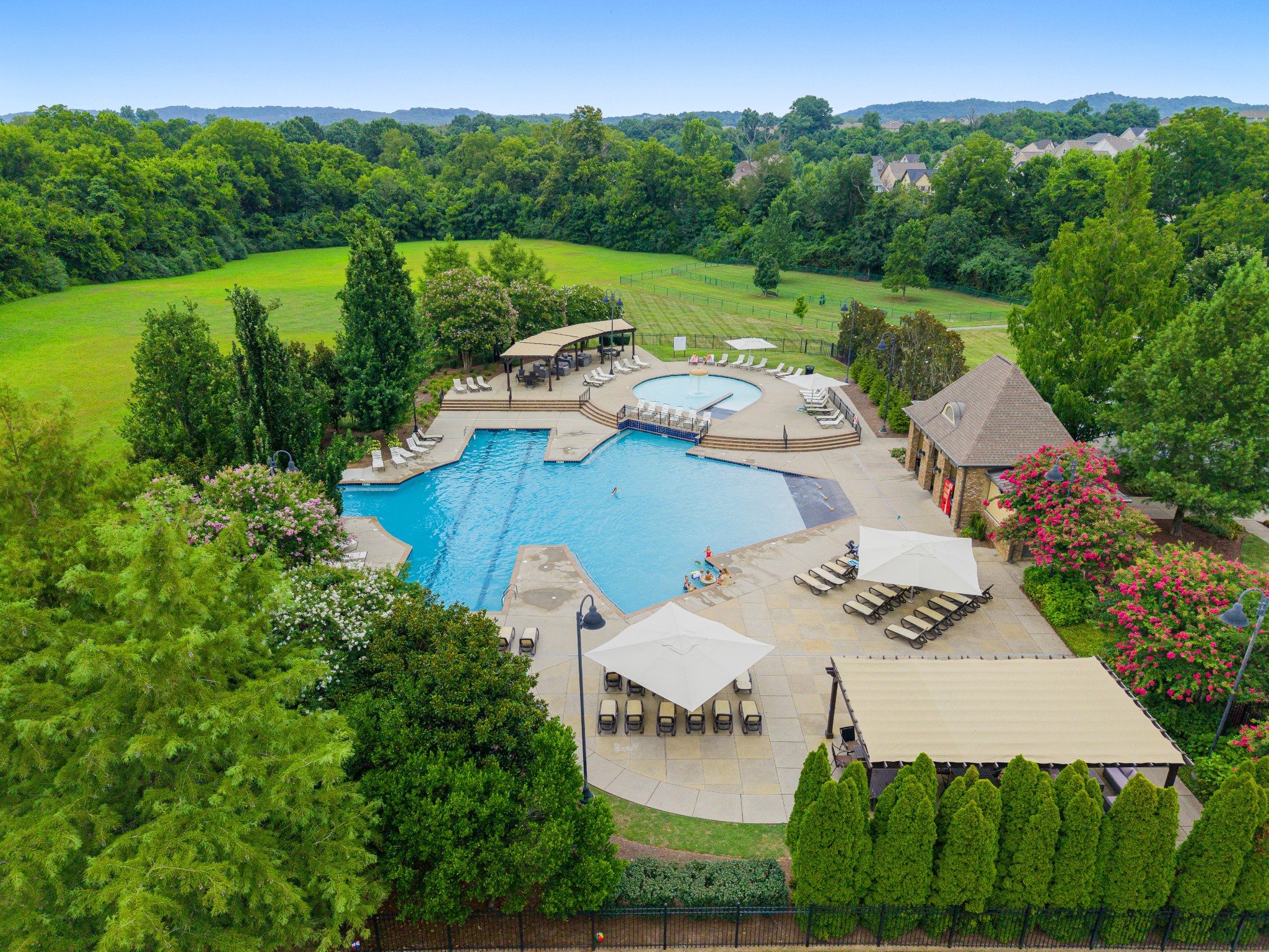2801 Americus Dr